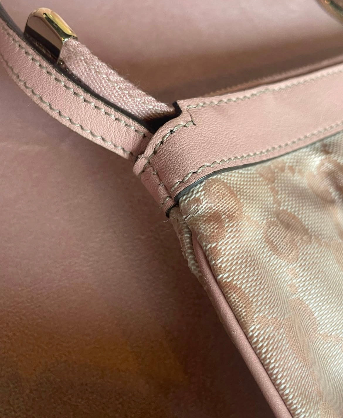 Gucci - Rosa monogram taske
