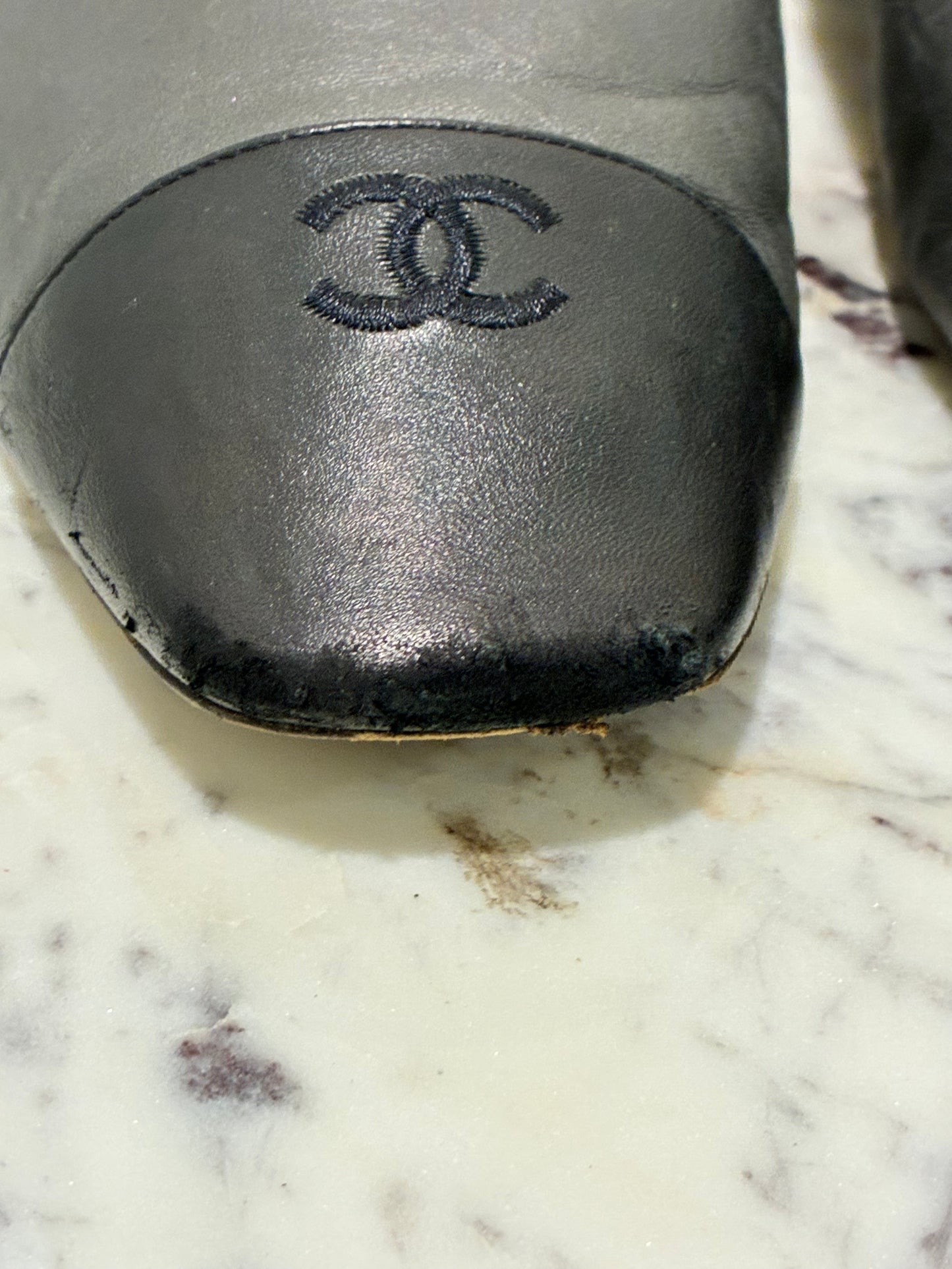 Chanel Mules – EU 39,5 C - Medinas Wardrobe