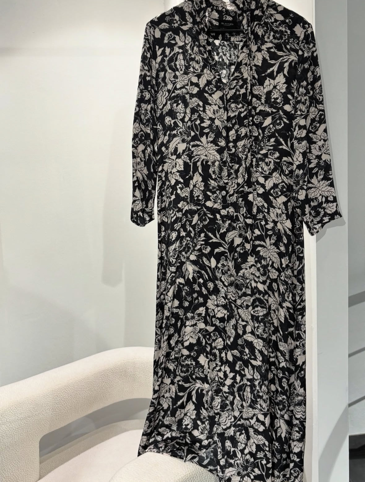 Sand Dress - Black & White Floral Print with Tie Belt