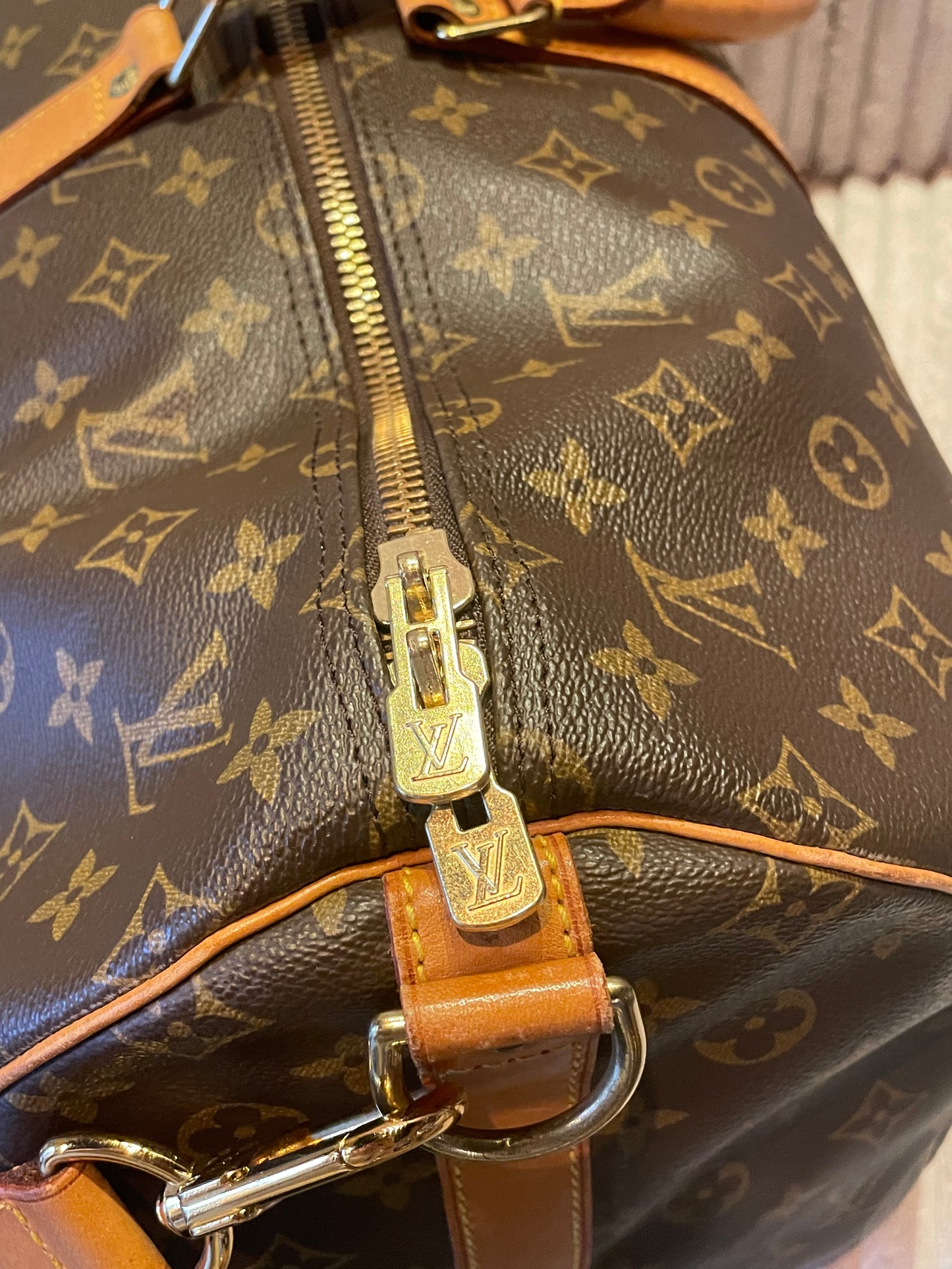 Louis Vuitton “Keepall Bandouliére” 55