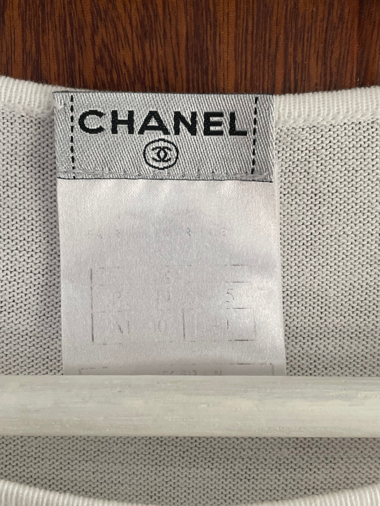 Chanel - T-shirt - CC logo front - hvid - str. S/M