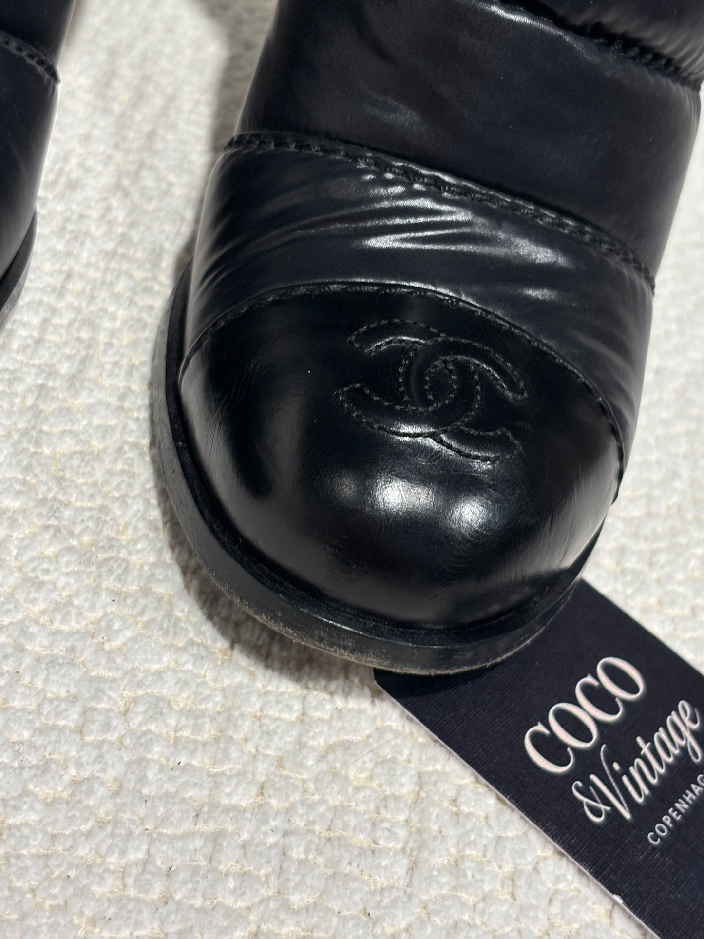 Chanel Puffer Heel Boots – Black Nylon & Lambskin - EU 40