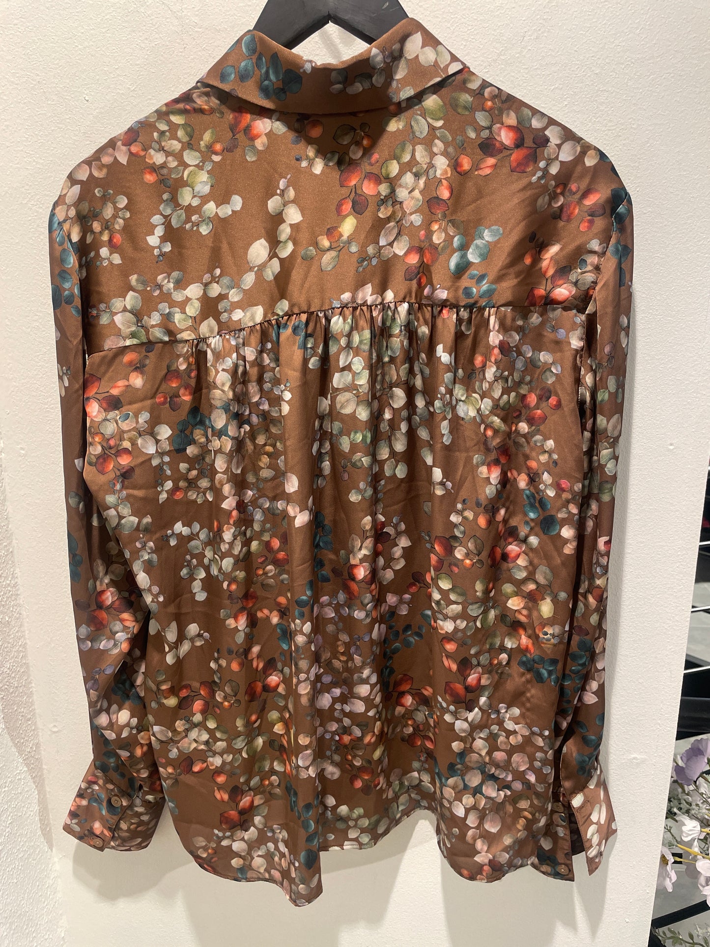 Karmamia satin shirt - XL