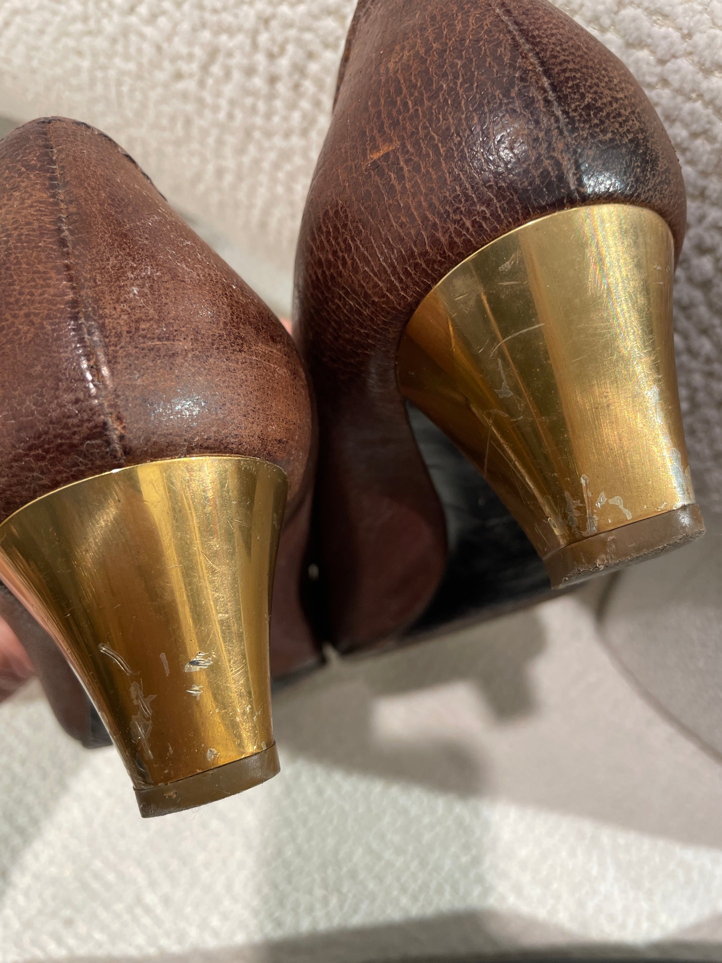 Prada Pumps - cognac w. gold heel - 38
