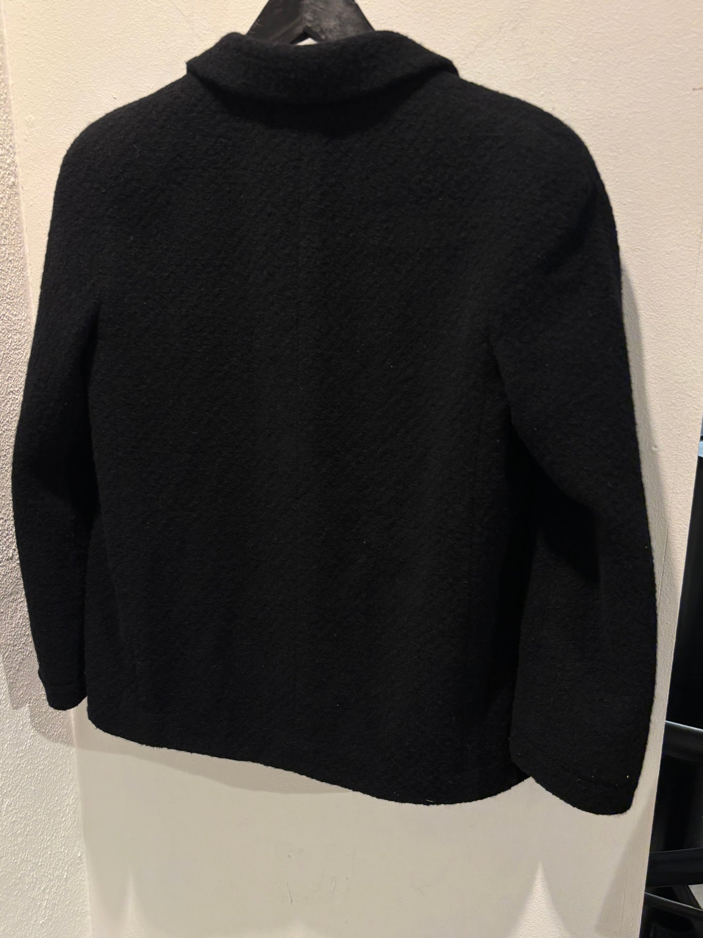 Chanel - Bouclejacket - black with gold logo bottons - Medinas Wardrobe - EU36