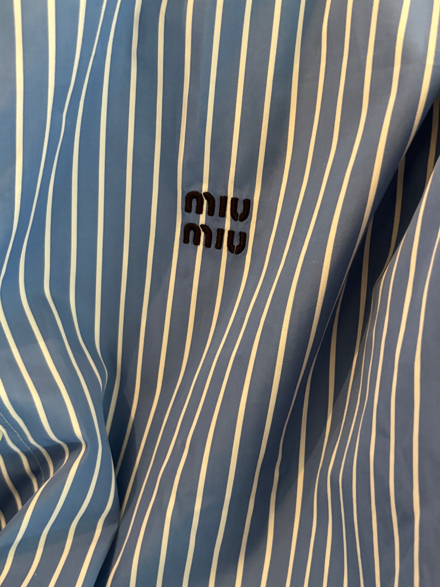 Miu Miu Poplin Shirt - Ny & eftertragtet - Boxy fit, Medium