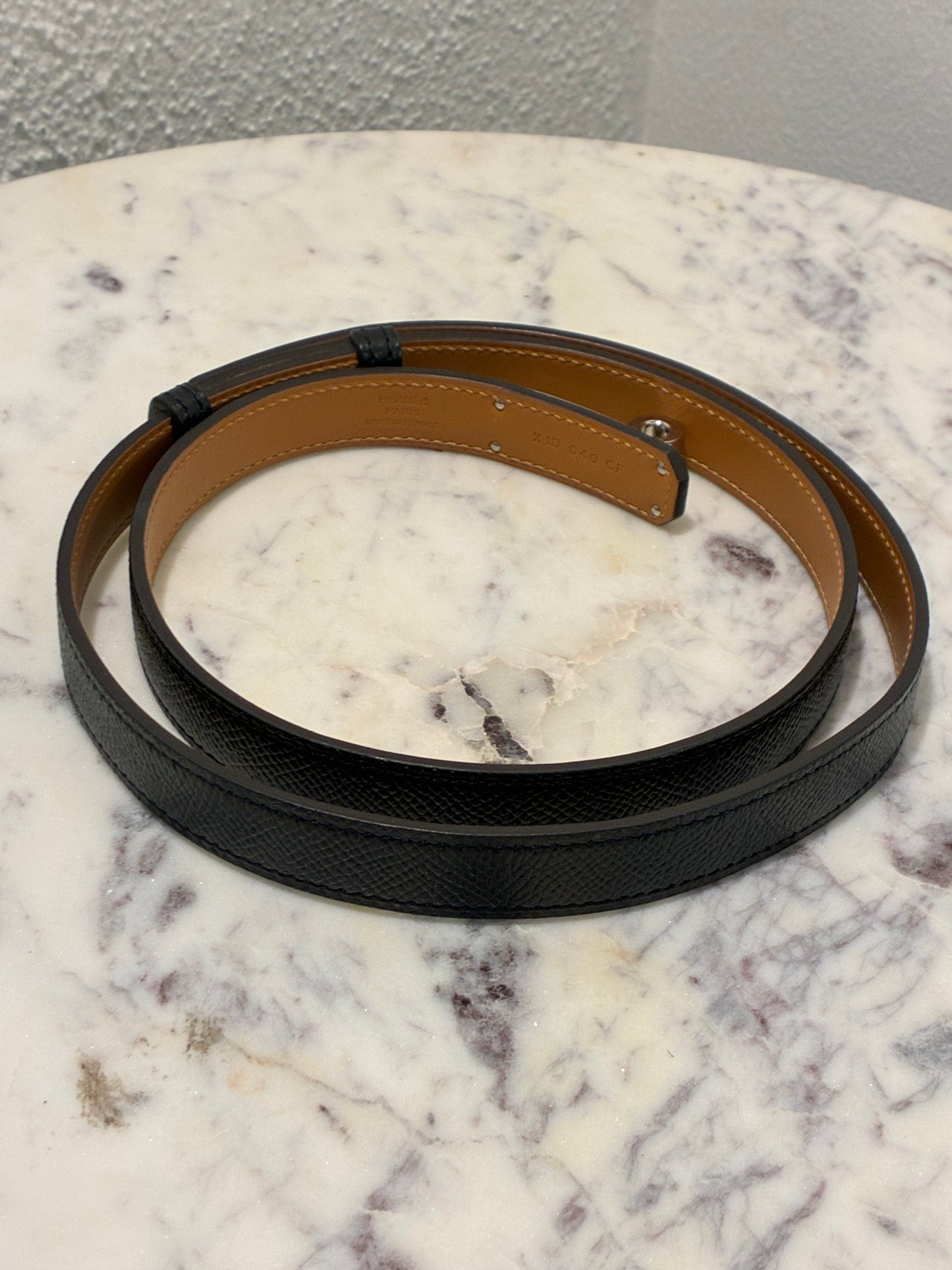Hermès Kelly 18 Belt – Black Epsom Leather & Palladium Hardware - Medina’s Wardrobe