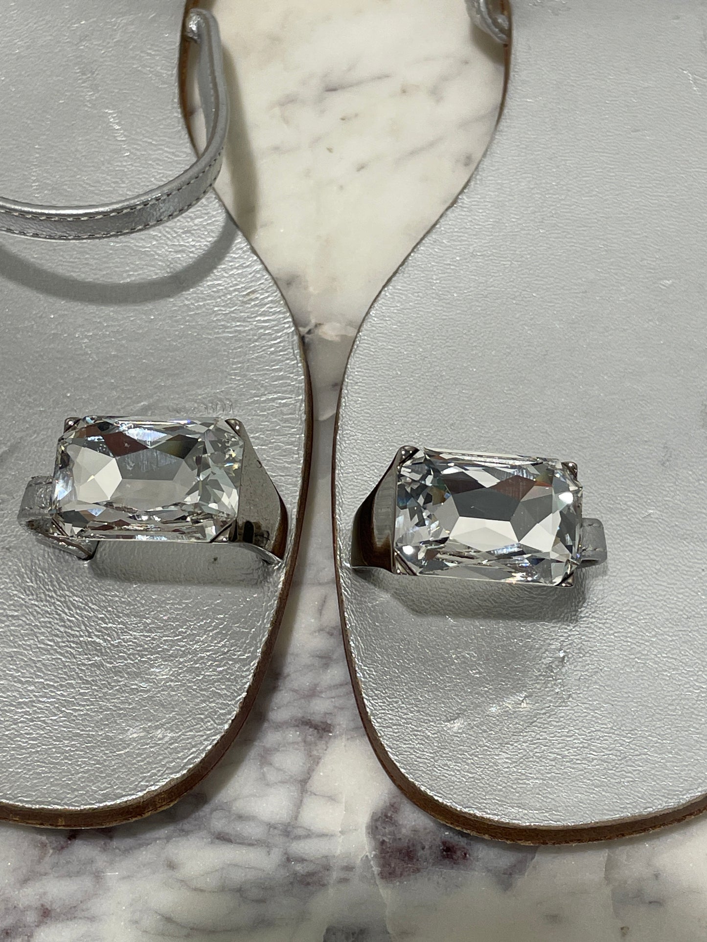 Casadei Soraya Crystal Toe-Ring Sandals – Size EU 39 (IT 9) / Silver