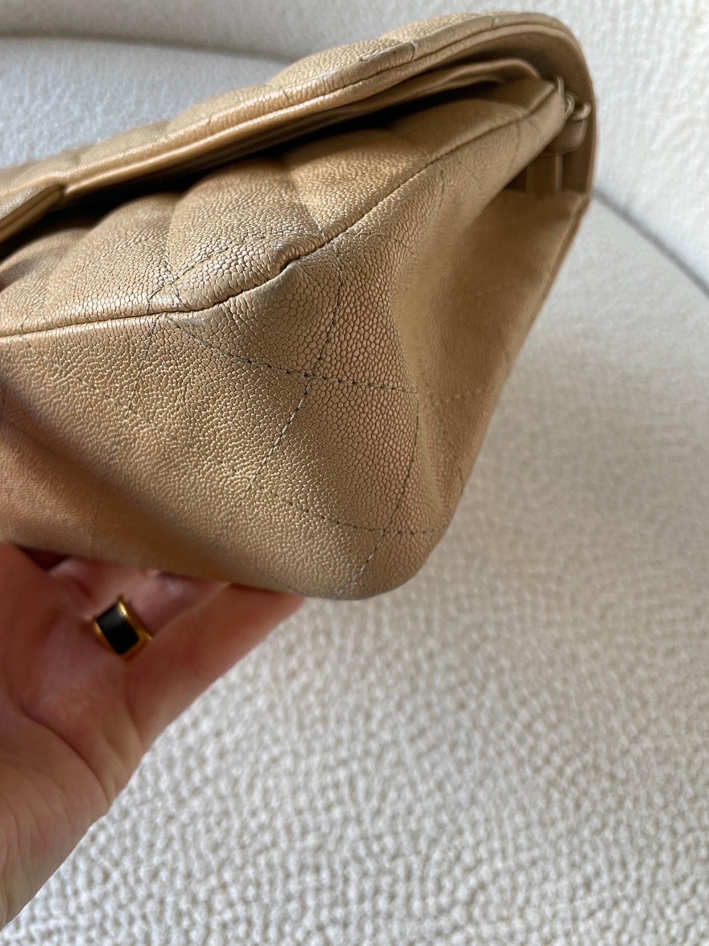 Chanel Classic Flap Bag - Medium - Limited Edition - Iridescent beige - Guld hardware