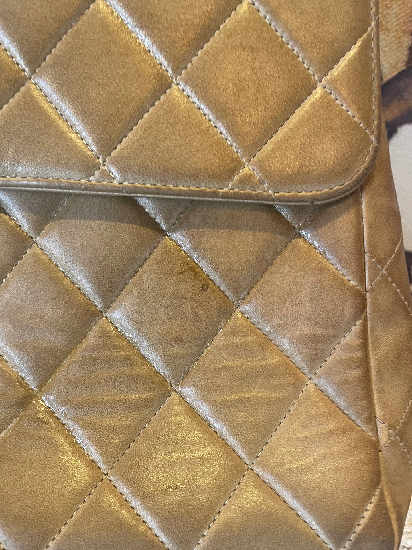 Vintage Chanel Single Flap Bag - Jumbo - Camel - 24k Guld hardware