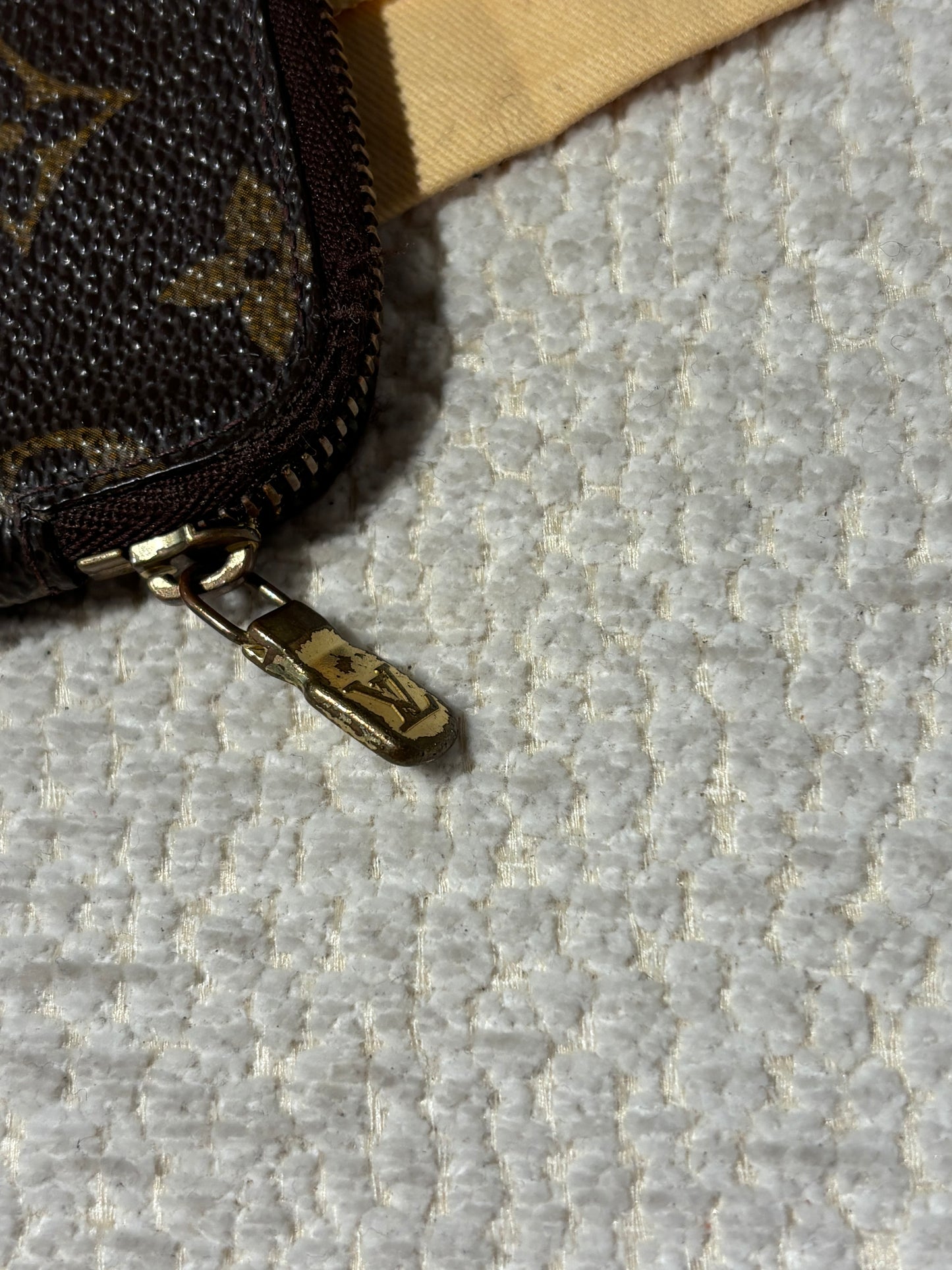 Louis Vuitton Key Holder - Monogram Leather & Gold Hardware