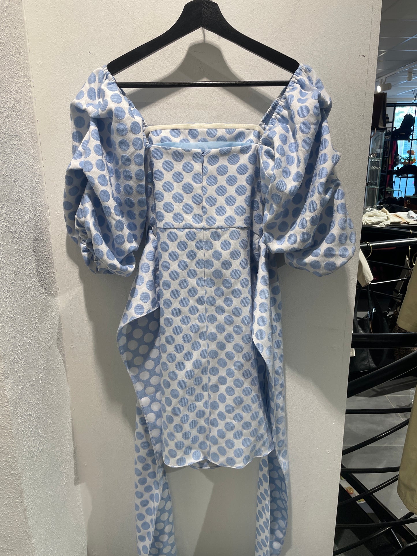 Asilio - Dress - white w. skyblue dots - on/off shoulders - wide belt - 36 - Medinas Wardrobe