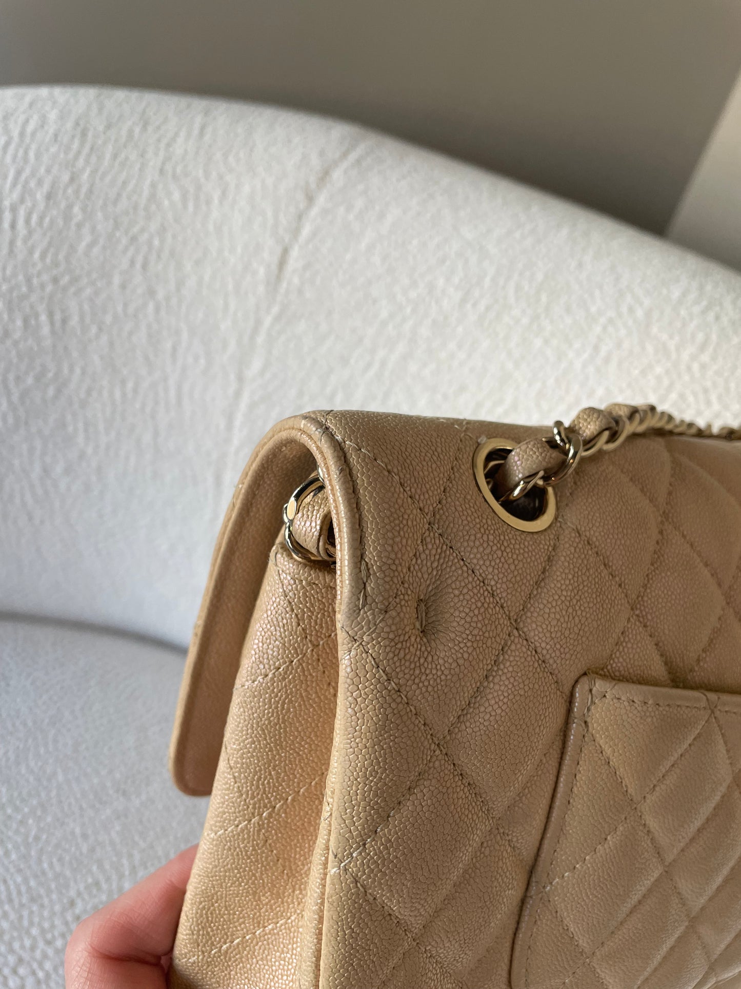 Chanel Classic Flap Bag - Medium - Limited Edition - Iridescent beige - Guld hardware