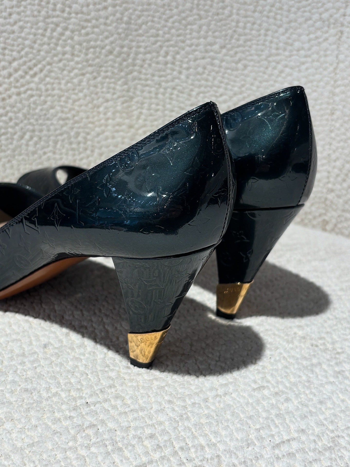 Louis Vuitton Heels – Emerald Green Patent Leather - EU 39.5