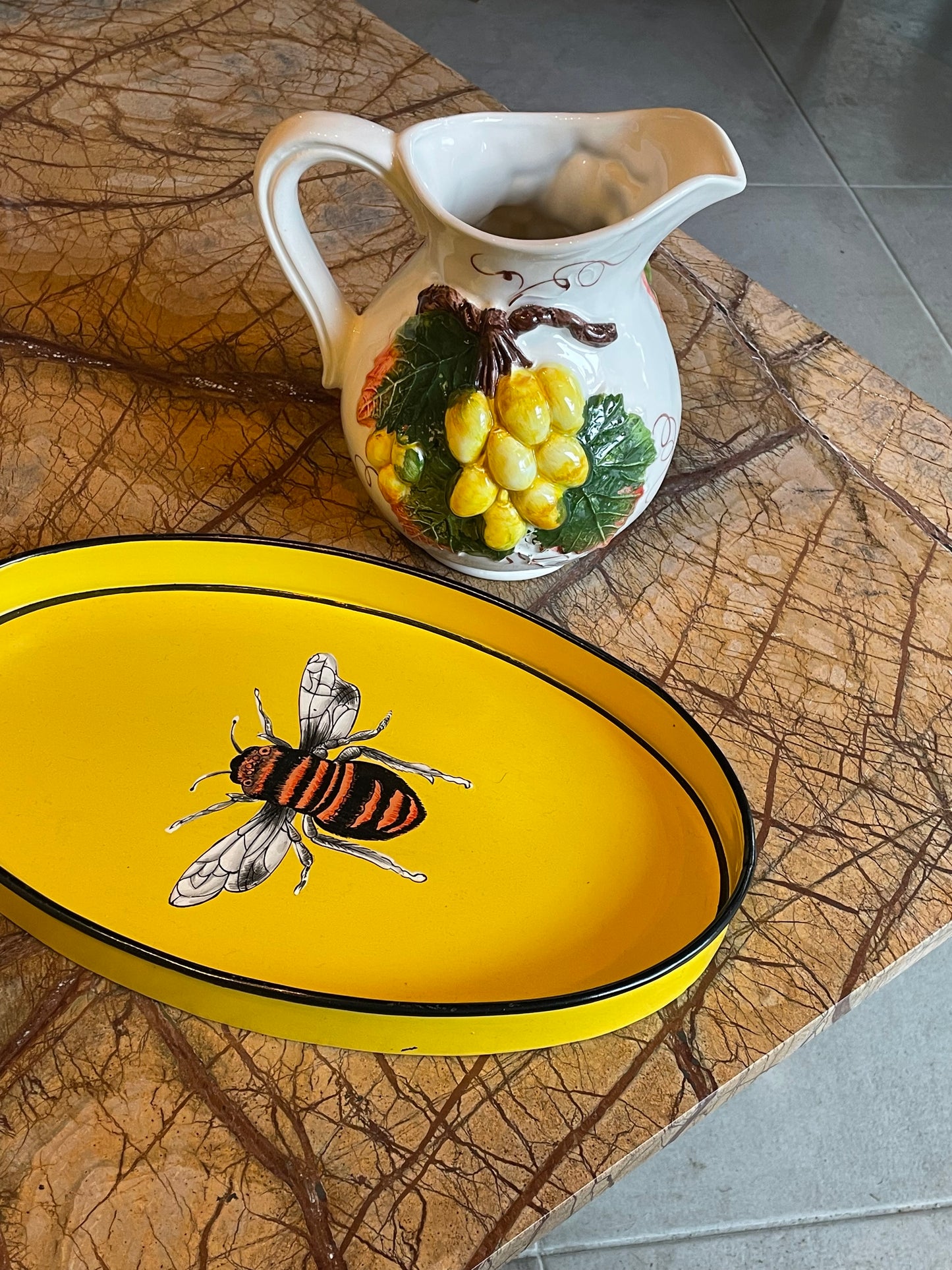 Kande med gule druer - Italiensk porcelæn