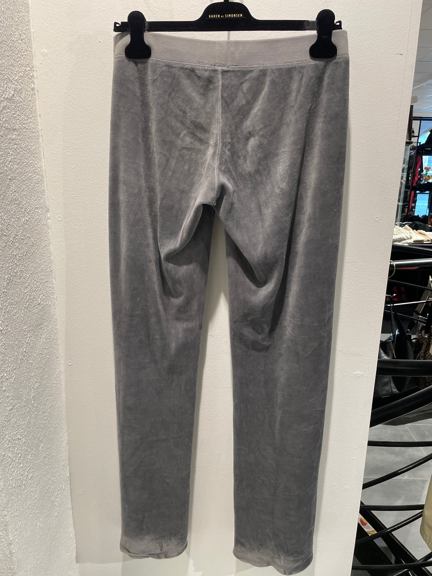 Juicy Couture Grey Velour Track Pants with Rhinestone JC Logo - S/M