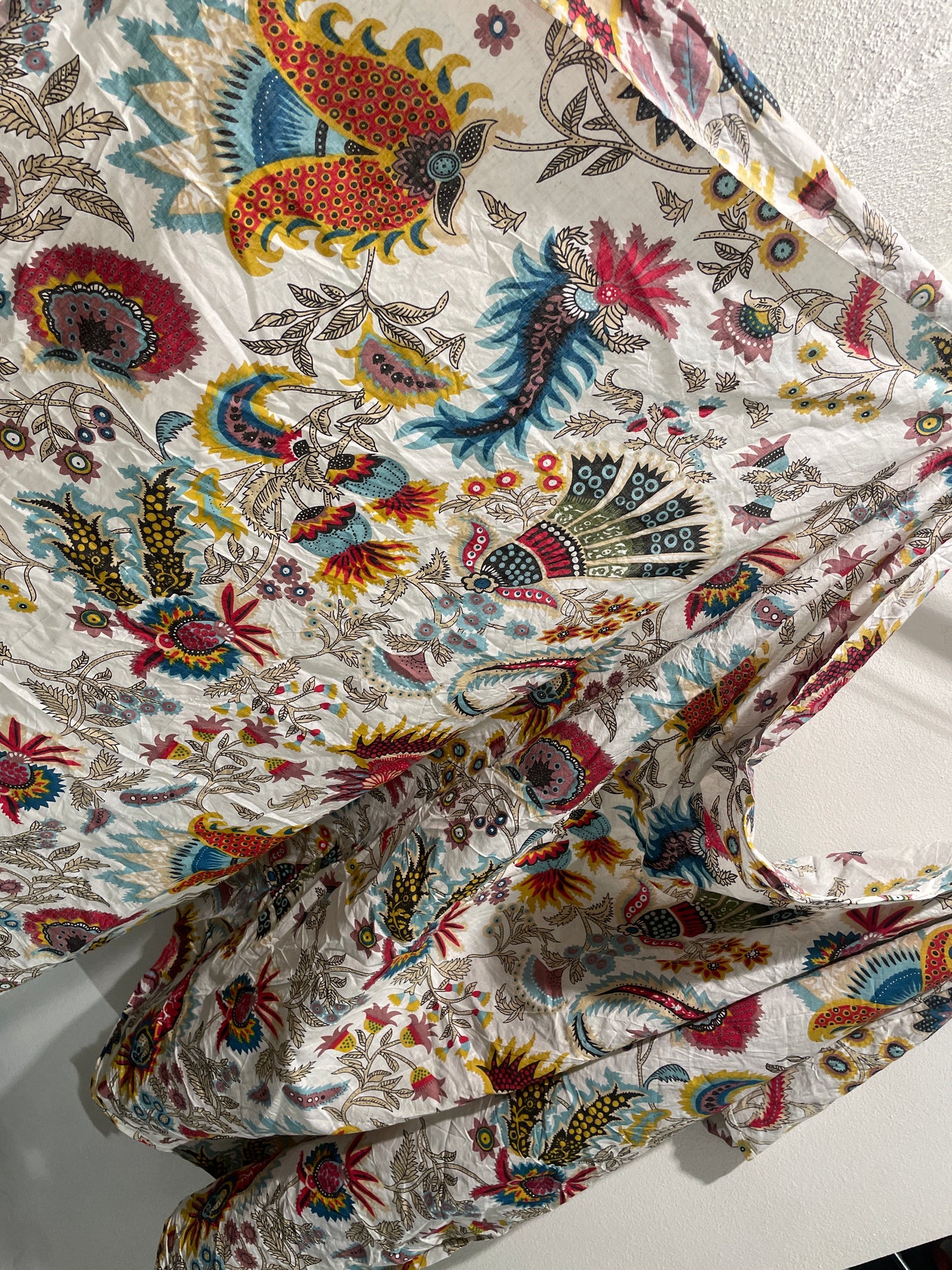 Shangri-la - Mauritius Scarf - 174 x 108 cm. - Medinas Wardrobe