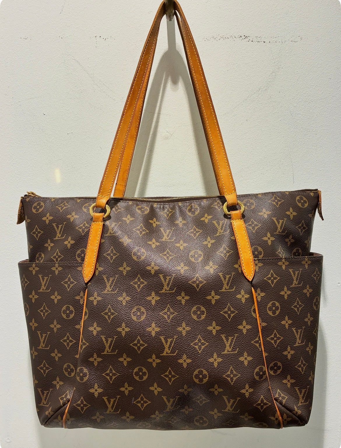 Louis Vuitton - Totally MM Tote
