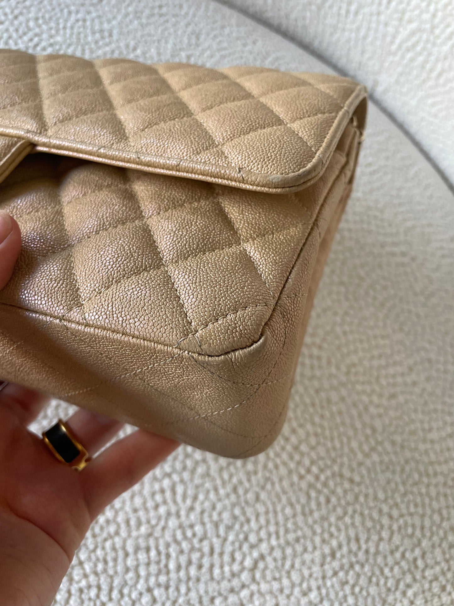 Chanel Classic Flap Bag - Medium - Limited Edition - Iridescent beige - Guld hardware