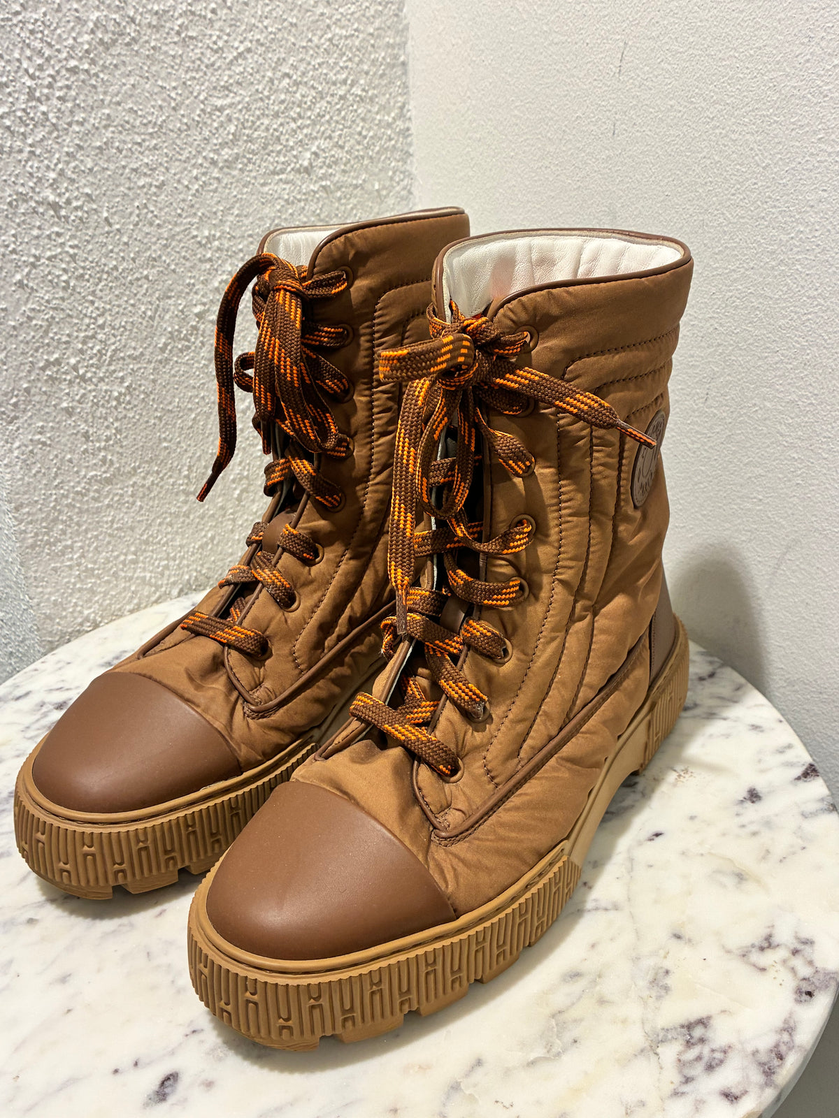 Hermès Boots – Caramel/Brown Calfskin & Parachute Fabric – EU 39