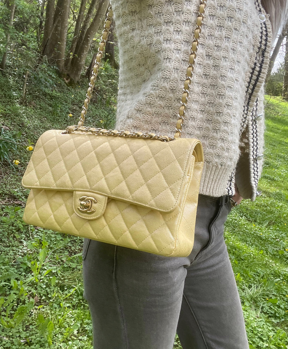 Chanel Classic Flap Bag - Medium - Limited Edition - Iridesent gul - Guld hardware