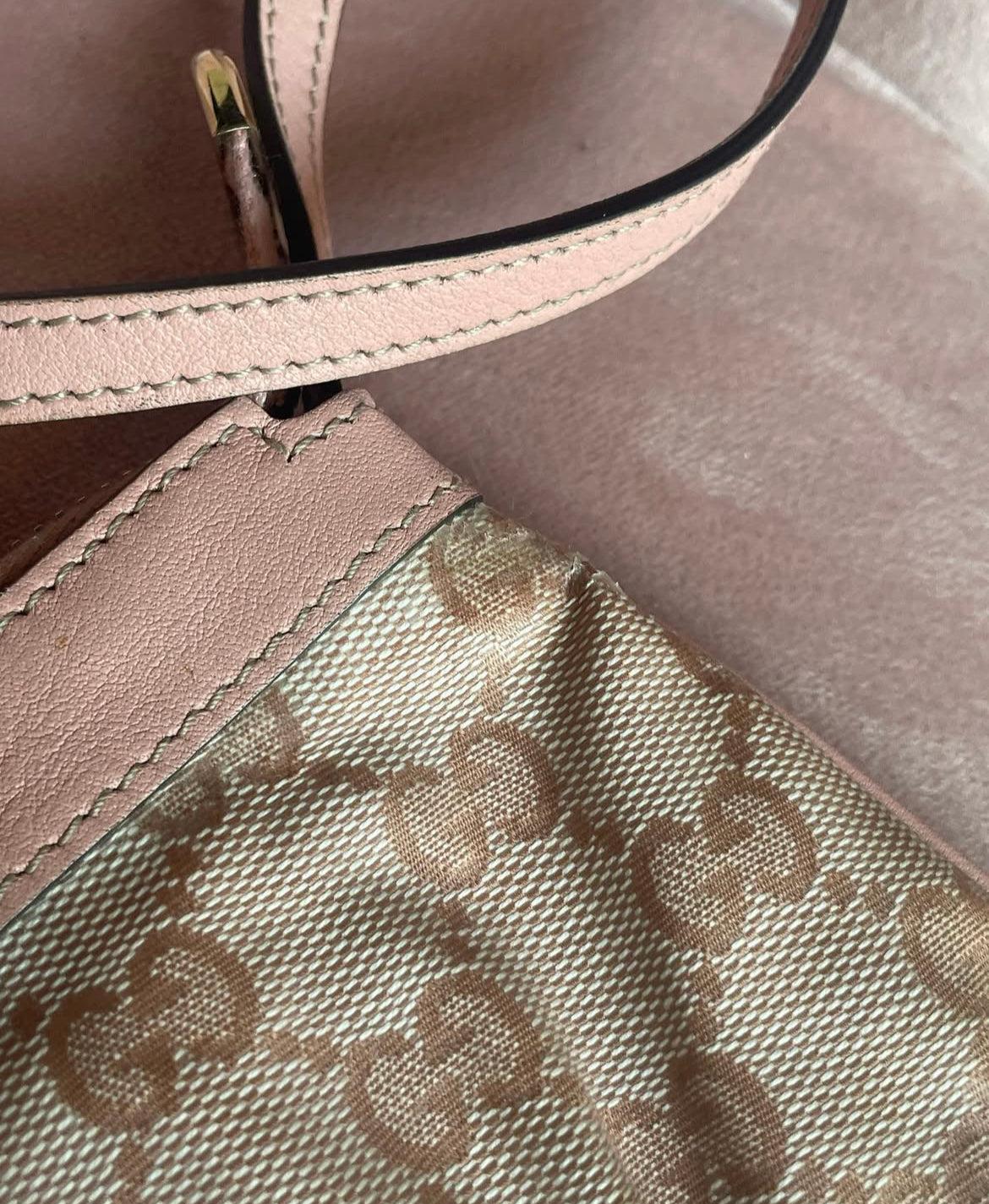 Gucci - Rosa monogram taske