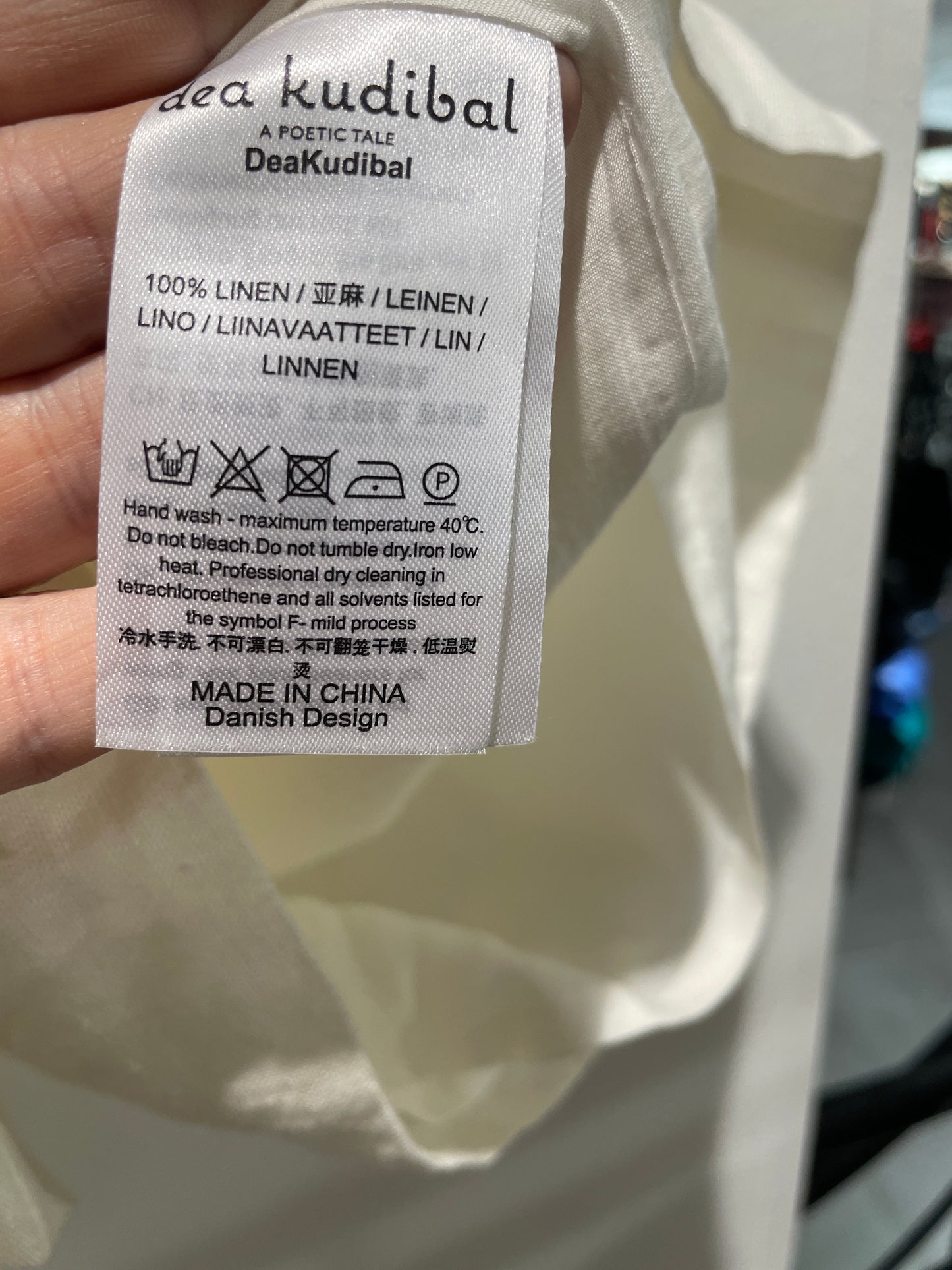 Dea Kudibal - white linen shorts - Size M