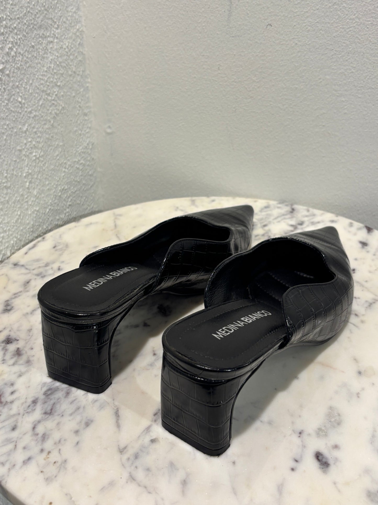 Medina x Bianco - Mules - croco patent leather - black - 40 - Medinas Wardrobe