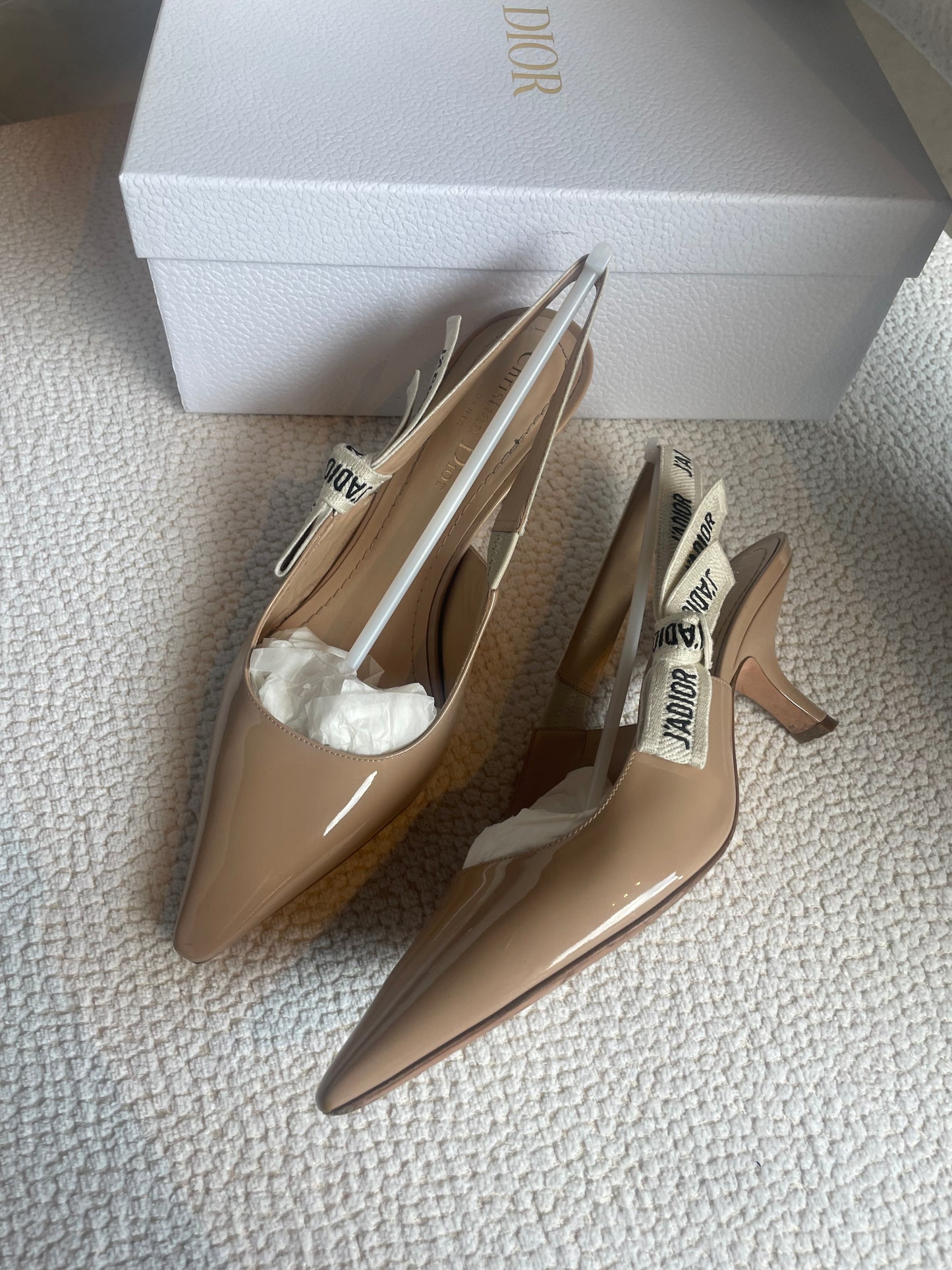 Dior - J’Adior slingback pump - Nude patentlæder - 38