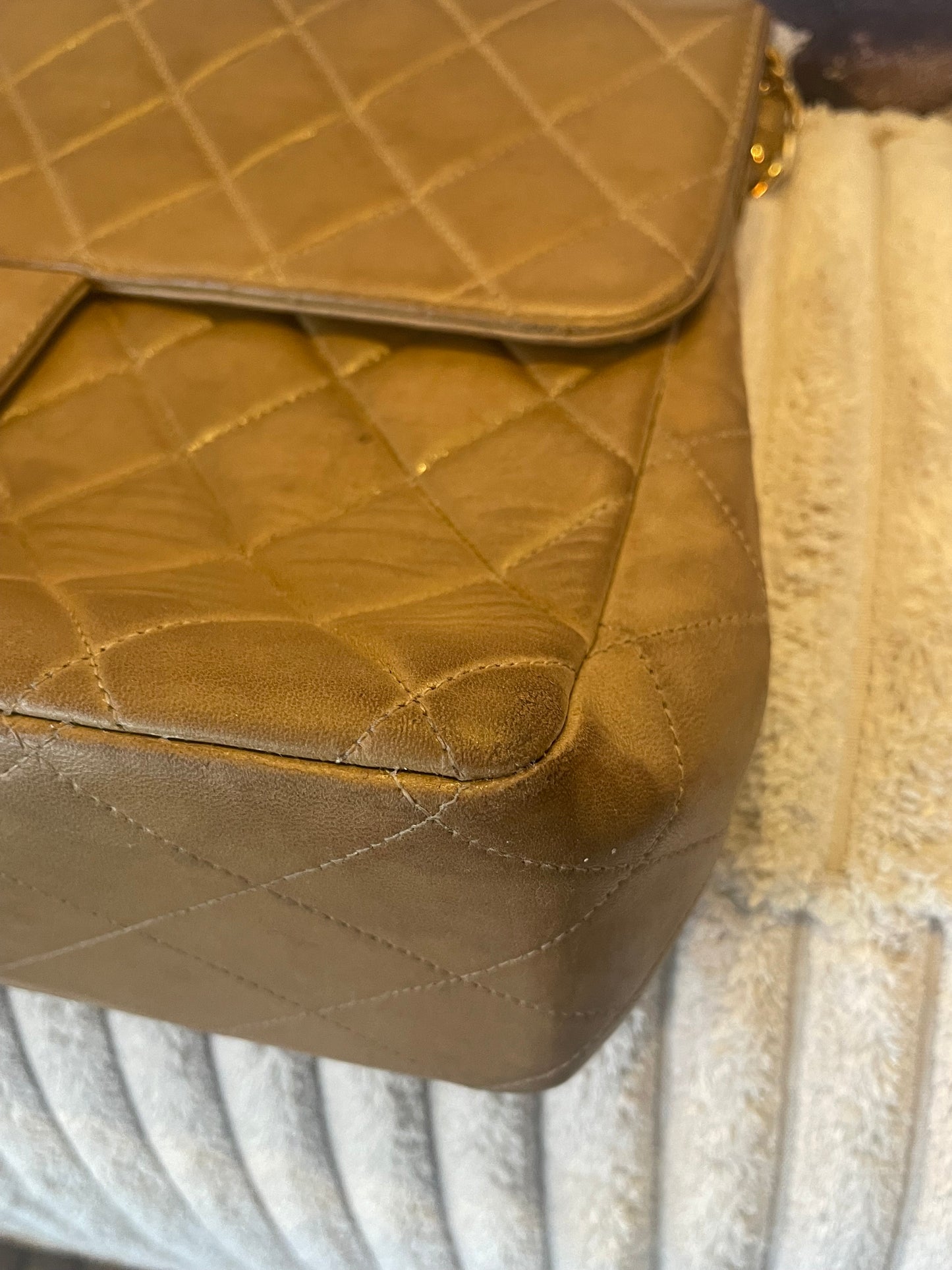 Vintage Chanel Single Flap Bag - Jumbo - Camel - 24k Guld hardware