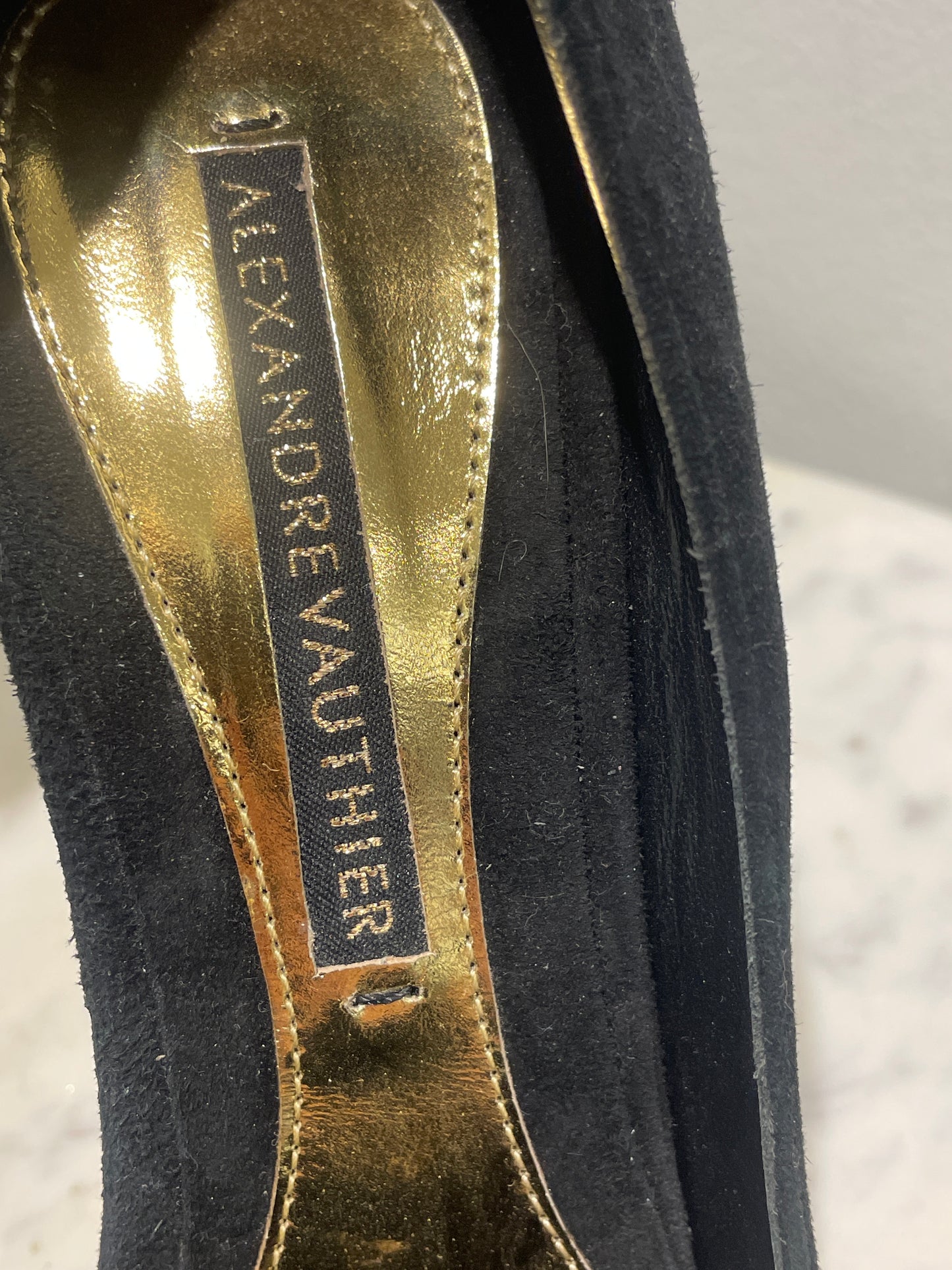 Alexandre Vauthier Black Suede Rhinestone Cap-Toe Pumps - 40