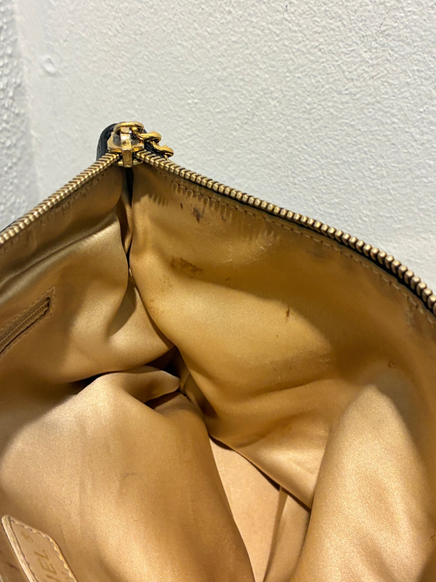 Chanel CC Chain Shoulder Bag – Black Lambskin & Gold Hardware