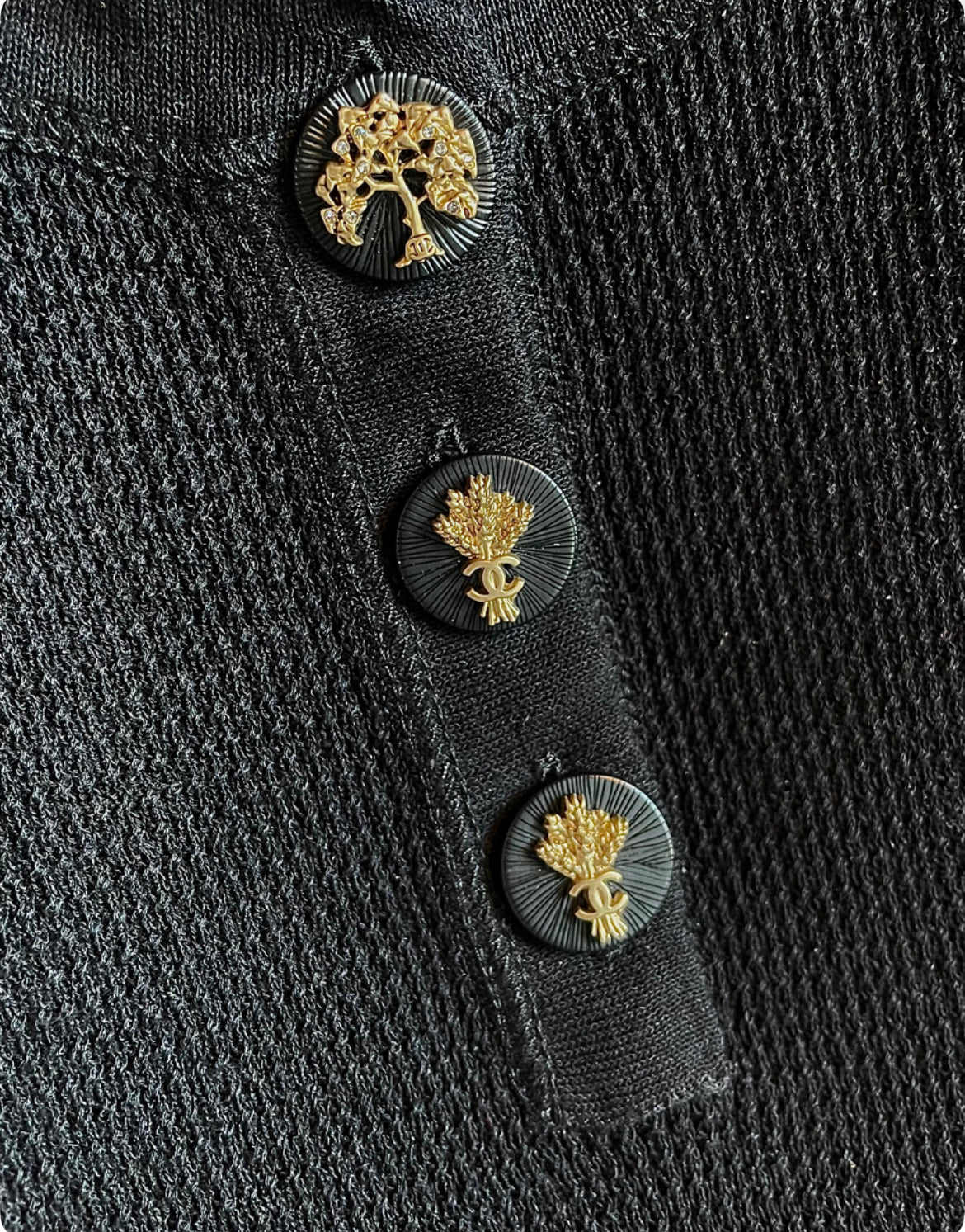Chanel - Top m. logo knapper - S & M
