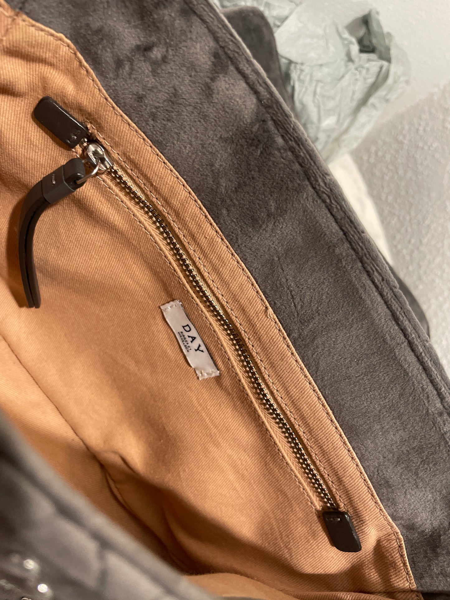 Day - Grey Studded Crossbody Bag - 27x22x8 cm