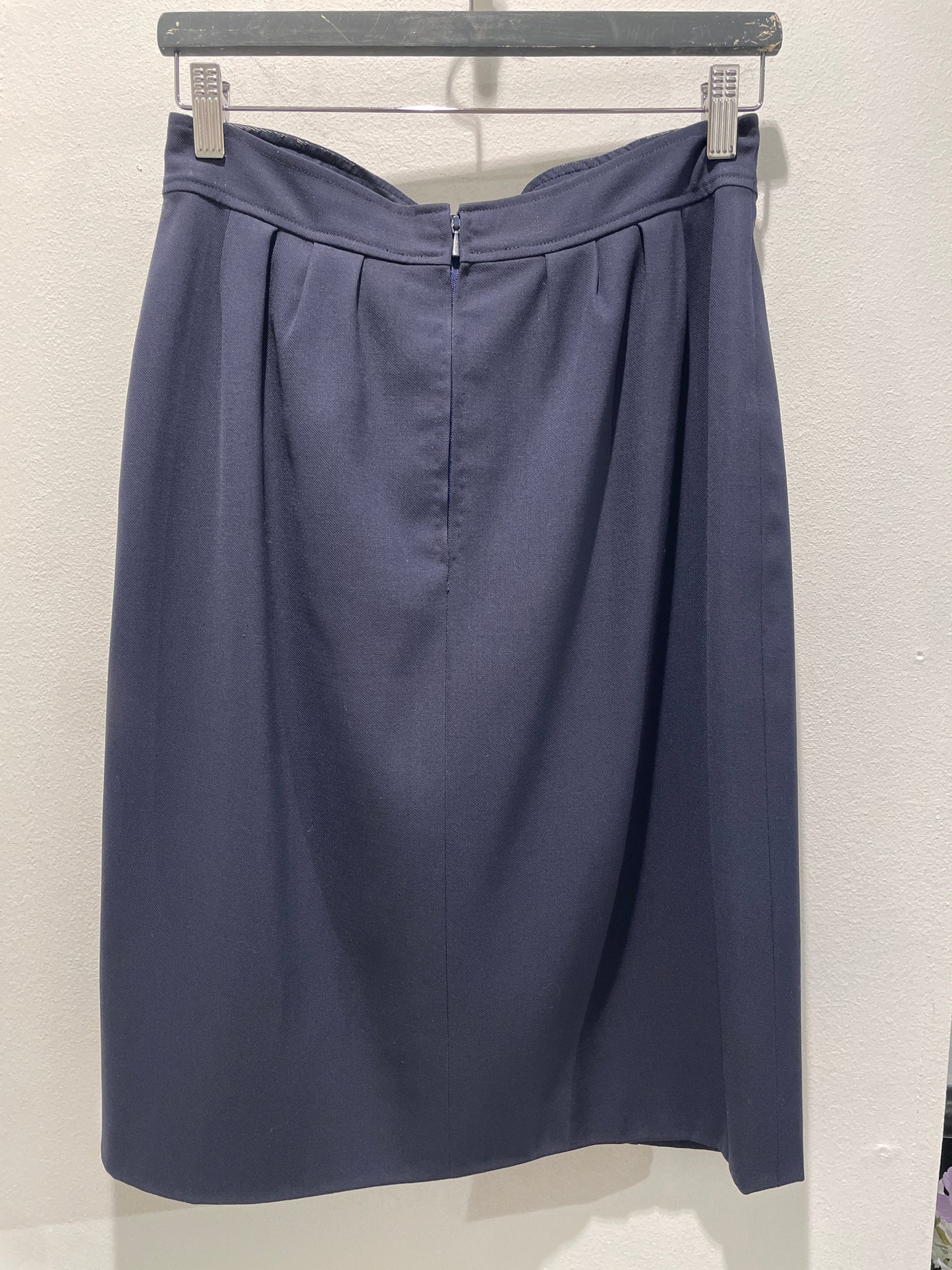 Chanel Skirt – classic navy – M