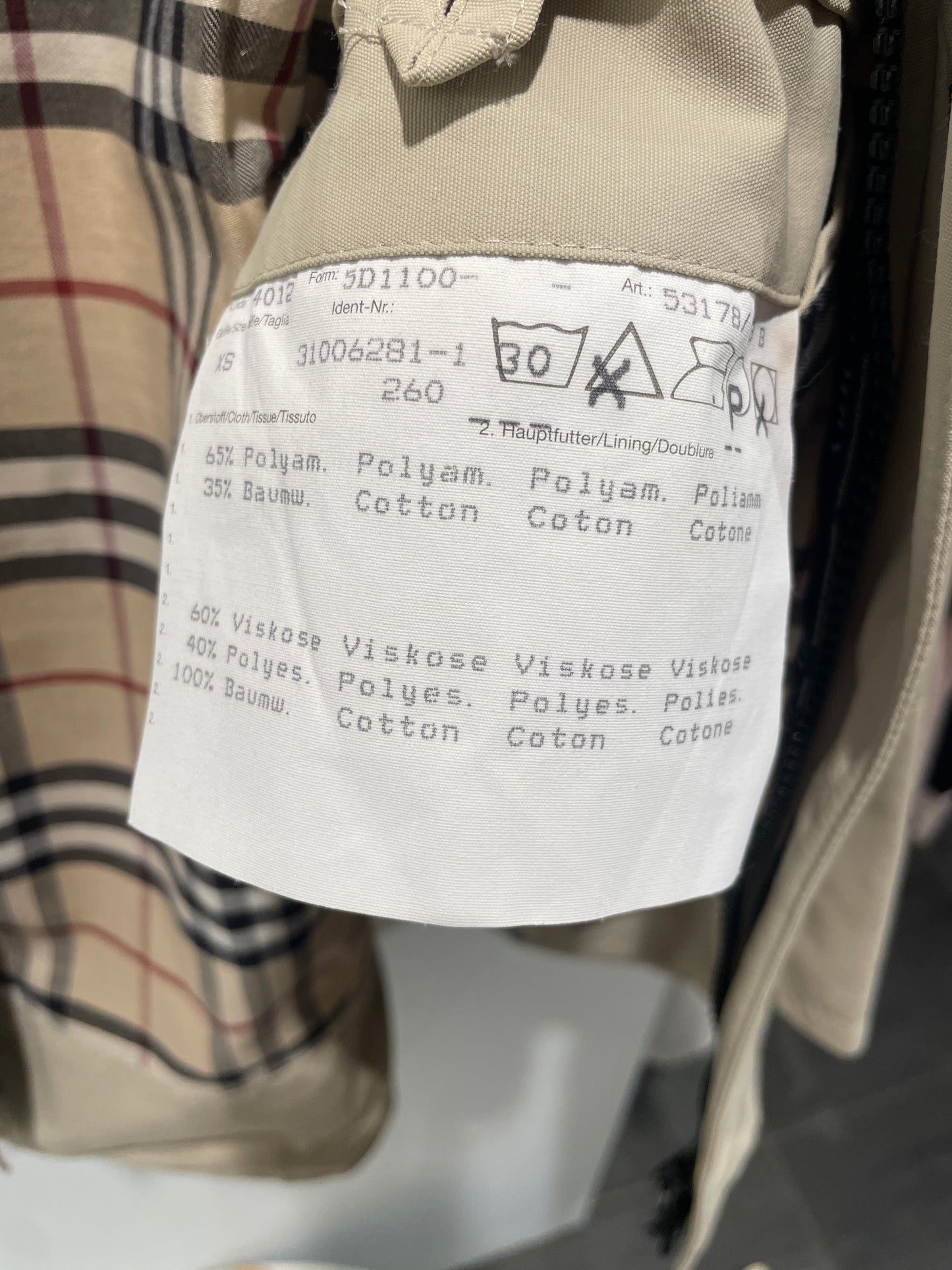 Burberry jacket - S-L - unisex