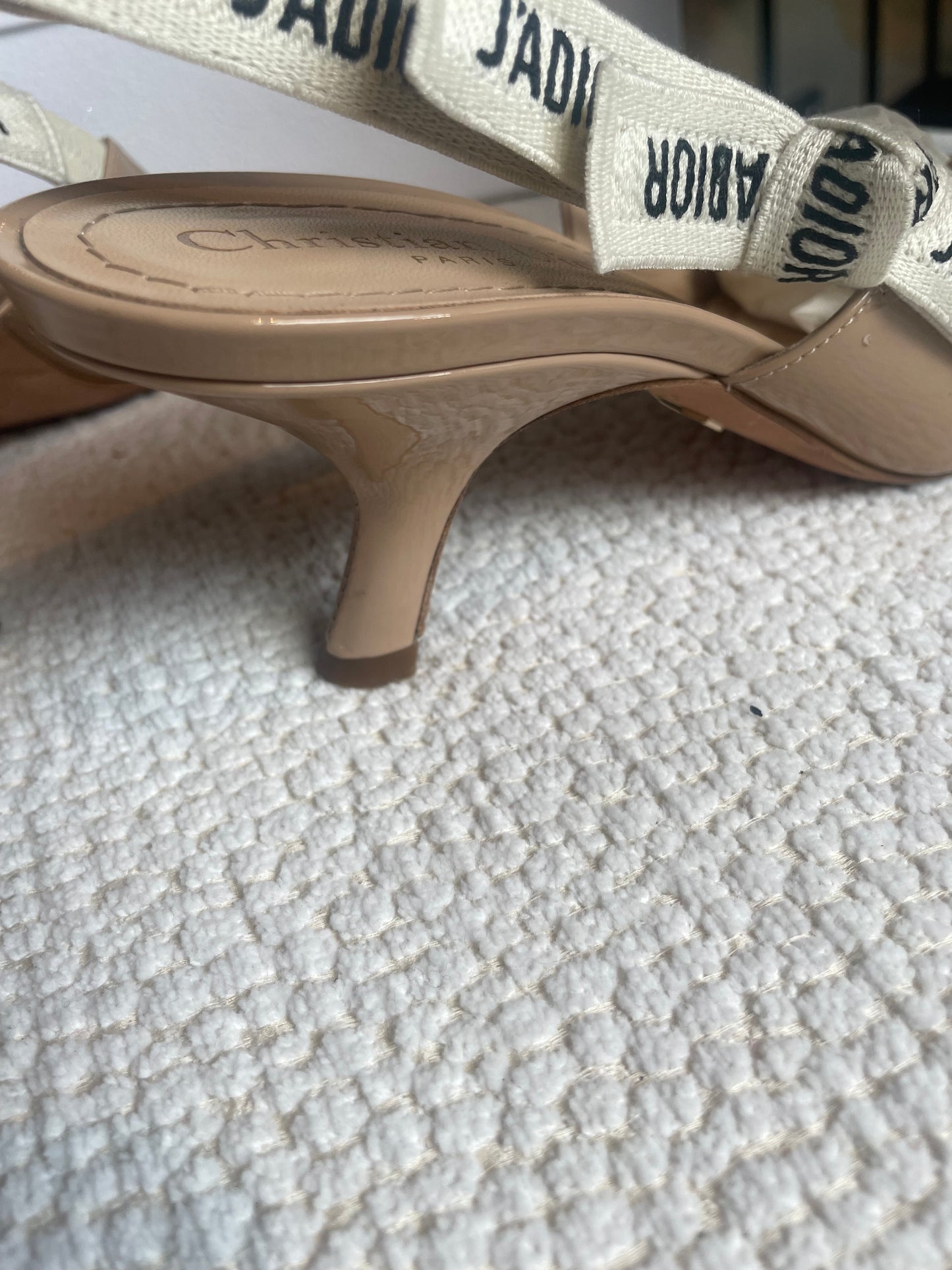 Dior - J’Adior slingback pump - Nude patentlæder - 38