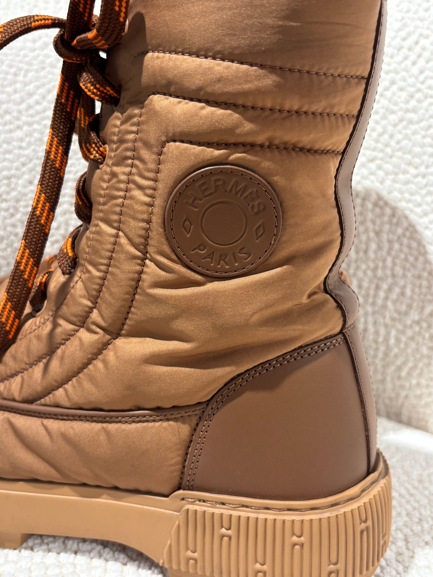 Hermès Boots – Caramel/Brown Calfskin & Parachute Fabric – EU 39