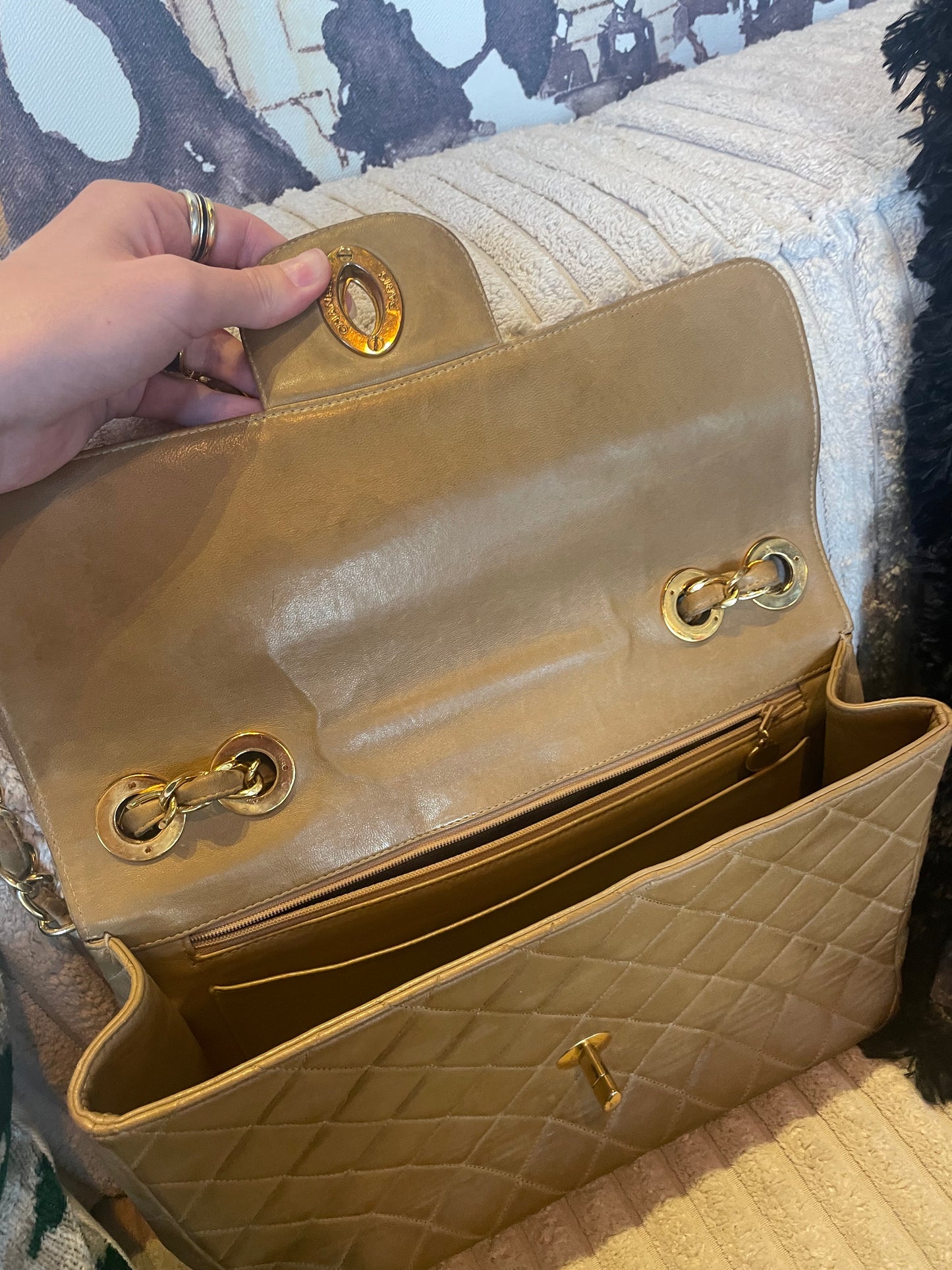 Vintage Chanel Single Flap Bag - Jumbo - Camel - 24k Guld hardware