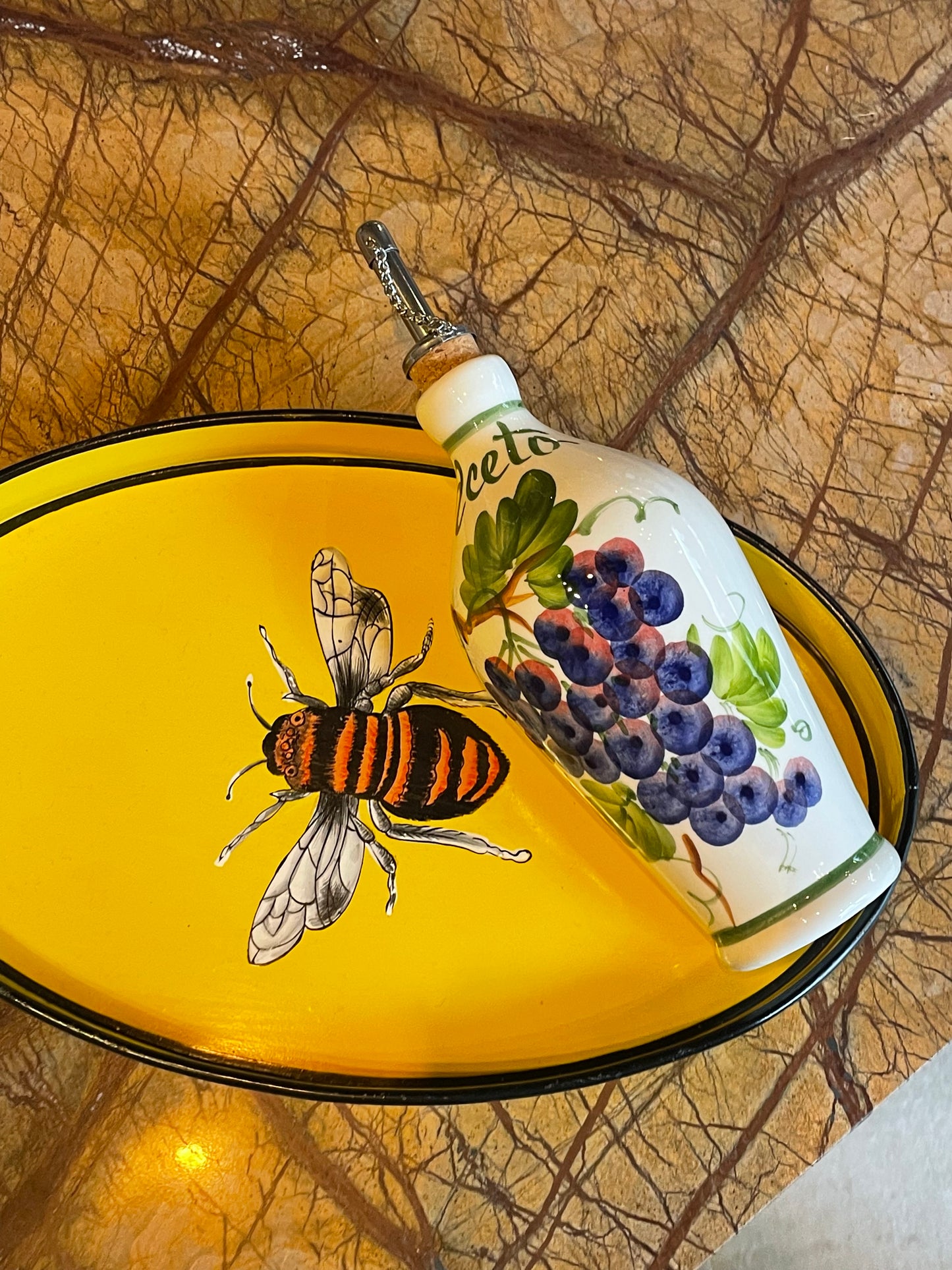 Stor olieflaske - Italiensk porcelæn