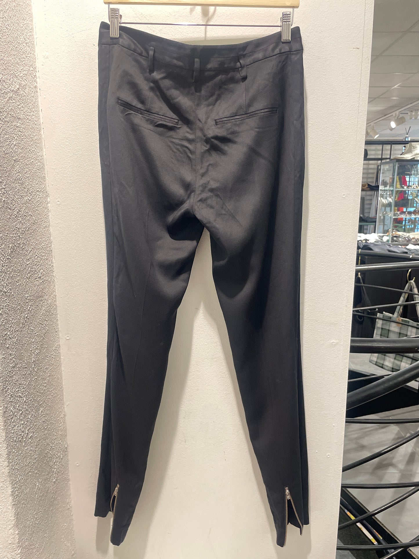 Designers Remix - Pants - Black w. zippers - Medinas Wardrobe - EU36