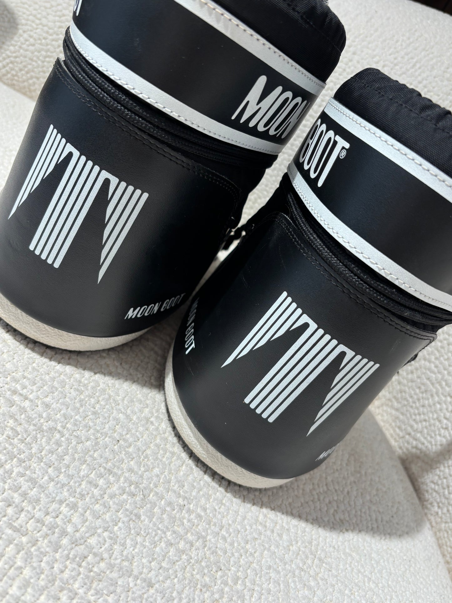 Moon Boots - Black & White - 39/41