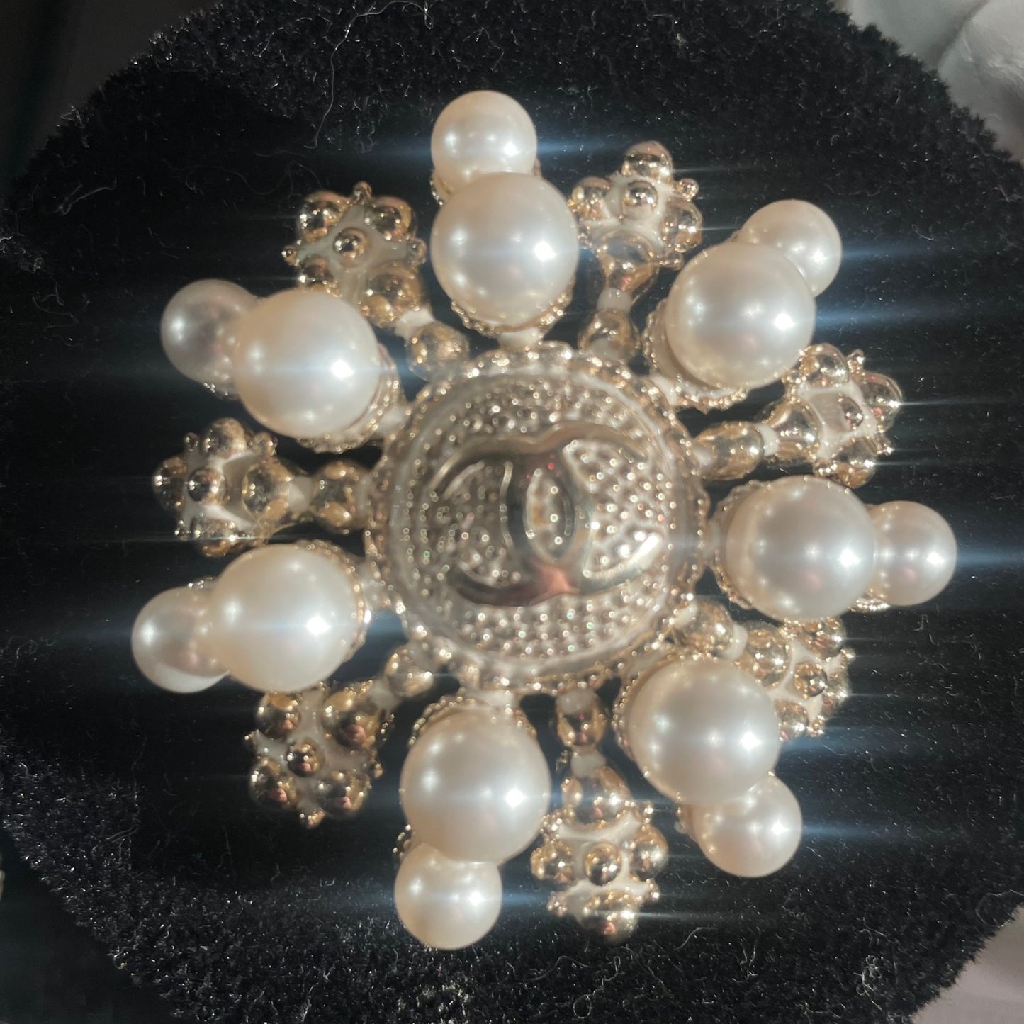 Broche - Chanel