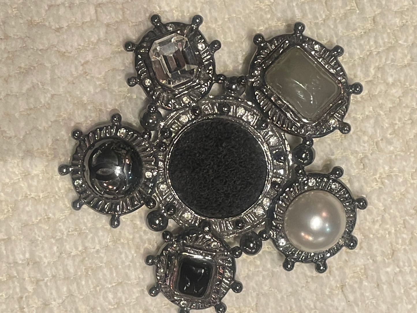 8 x 8 cm Broche - Chanel