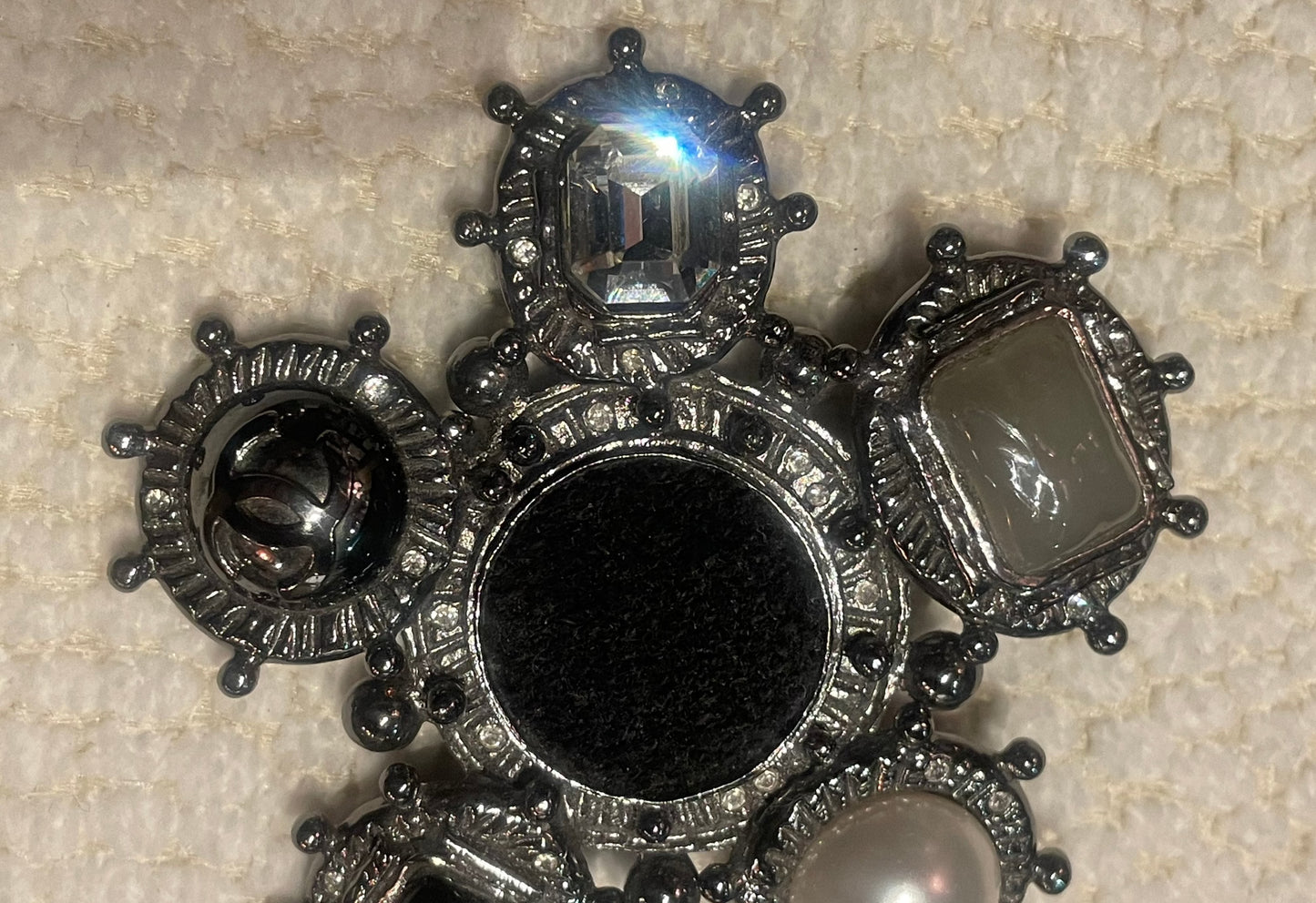 8 x 8 cm Broche - Chanel