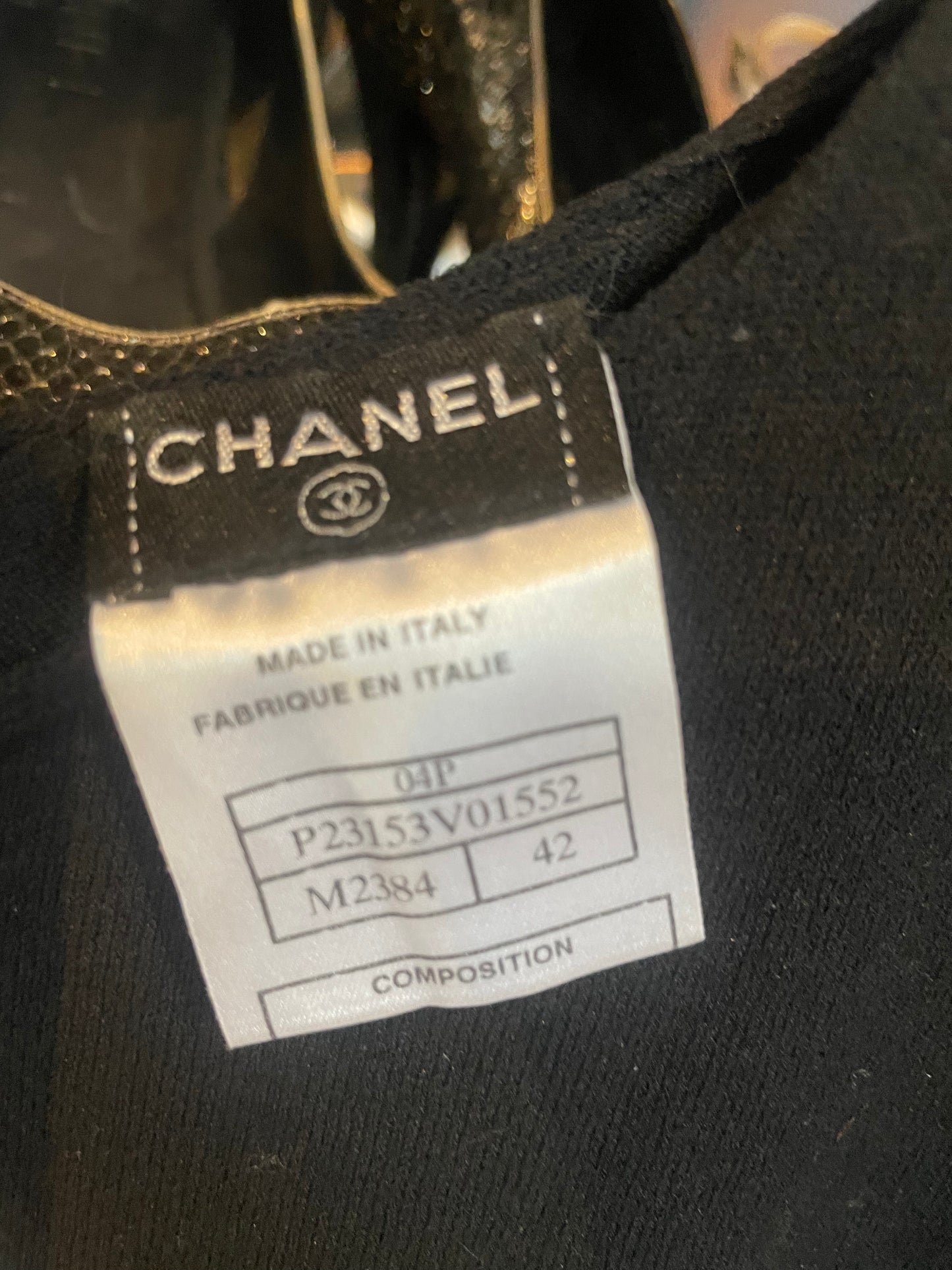 Chanel - Top m. bindebånd på skulder