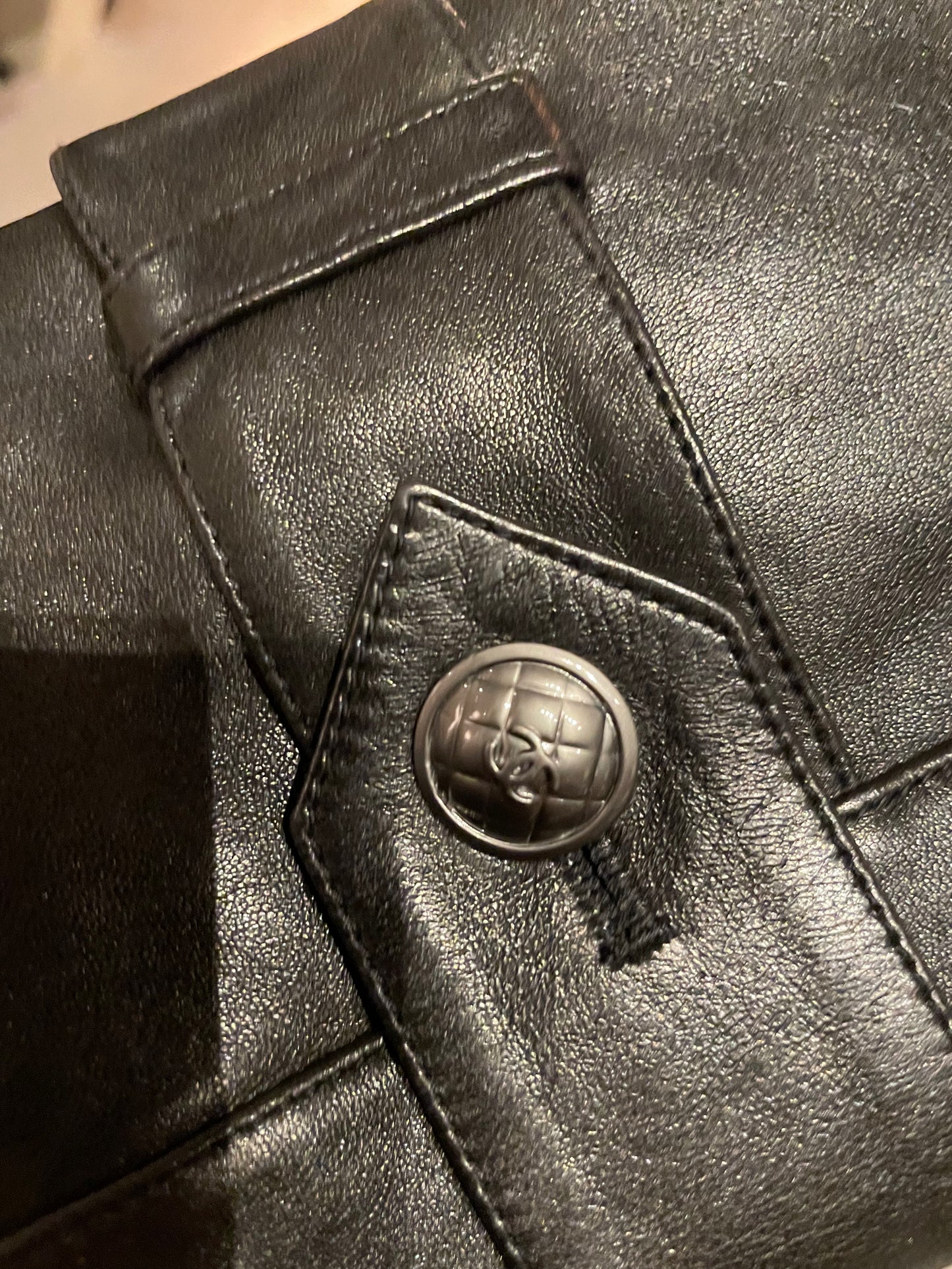 Chanel Trenchcoat i sort lammeskind - Chanel