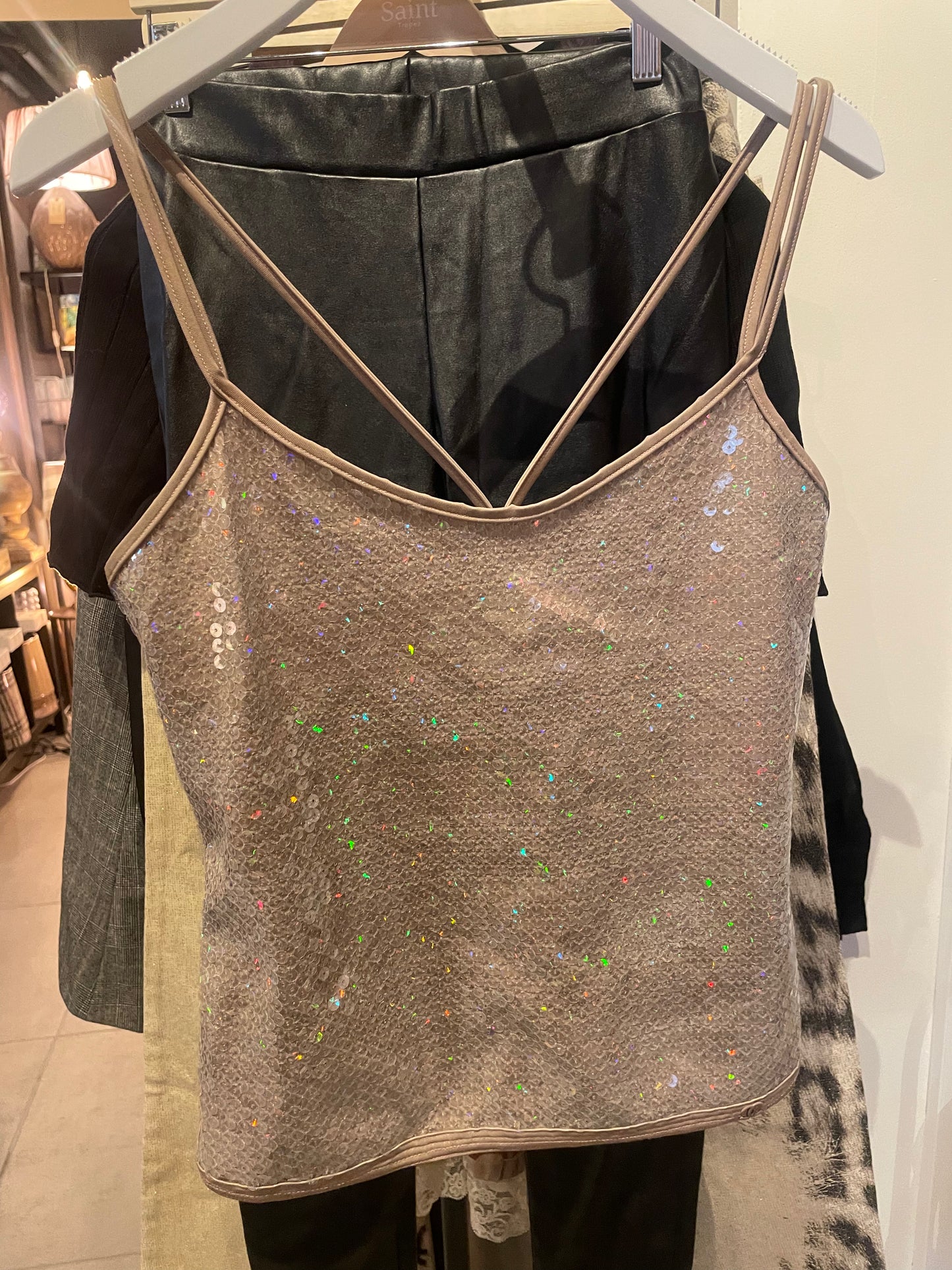 Chanel - paillet top - old pink
