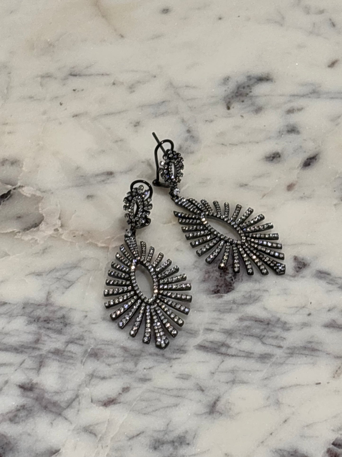 Earrings - Oblong Sun rays w. stones - Medinas Wardrobe