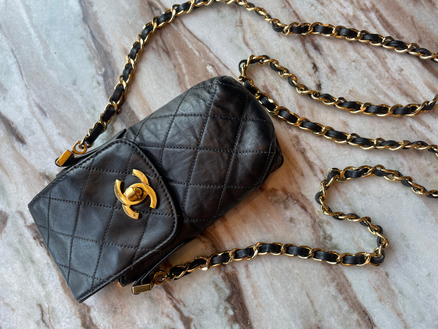 Chanel - cross over mini - sort